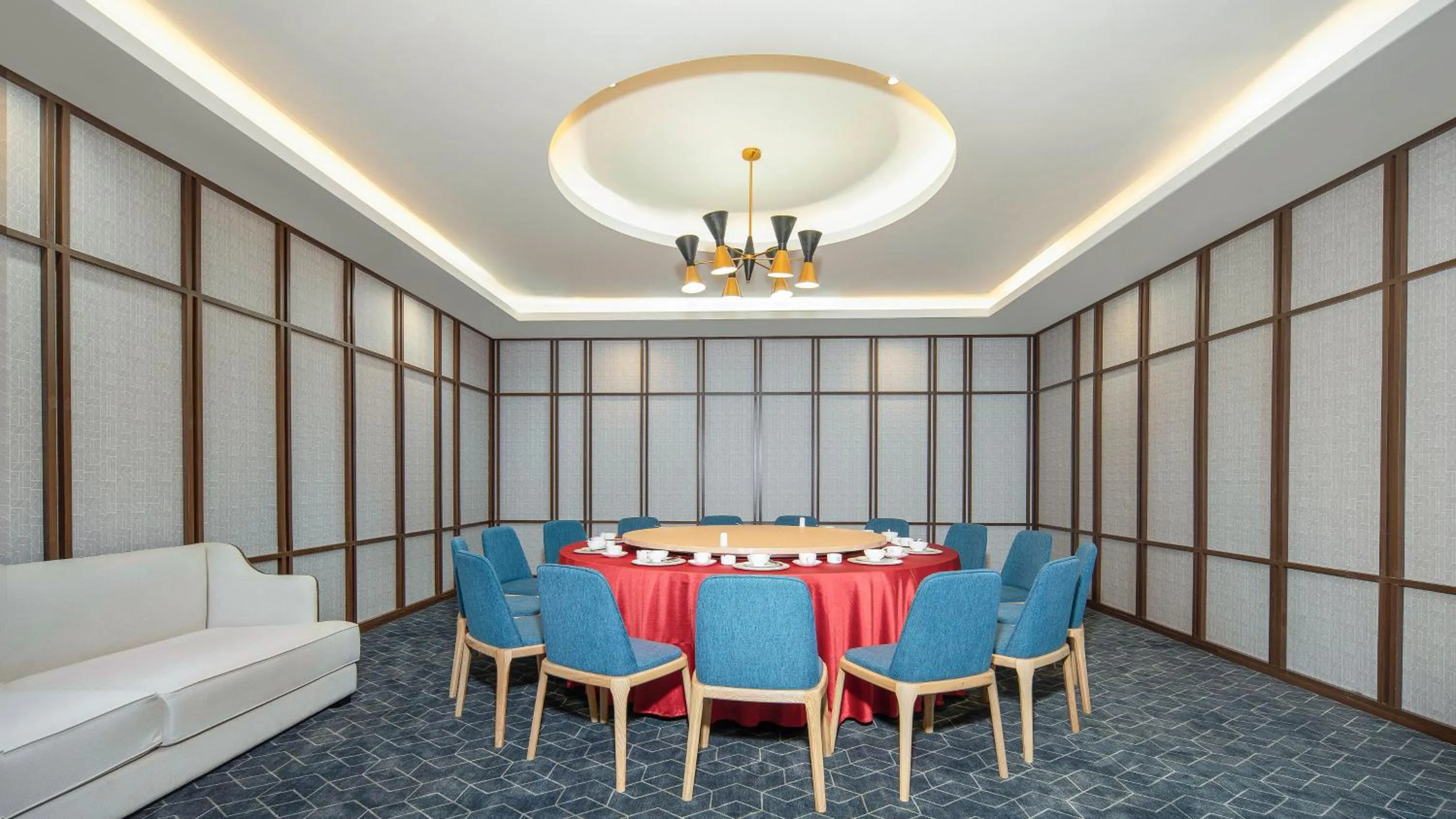 Restaurant/places to eat in Holiday Inn Express Chengdu Tianfu Airport Zone by IHG