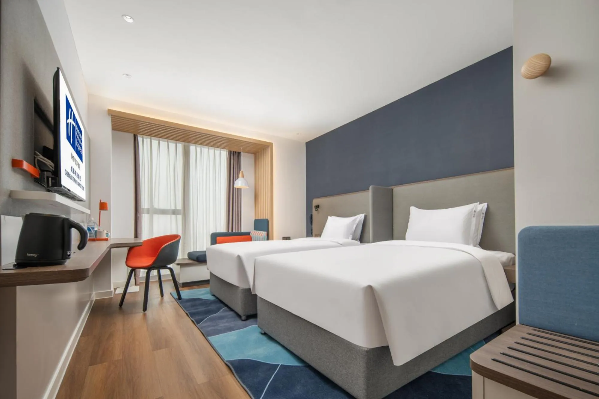 Bed in Holiday Inn Express Chengdu Tianfu Airport Zone by IHG