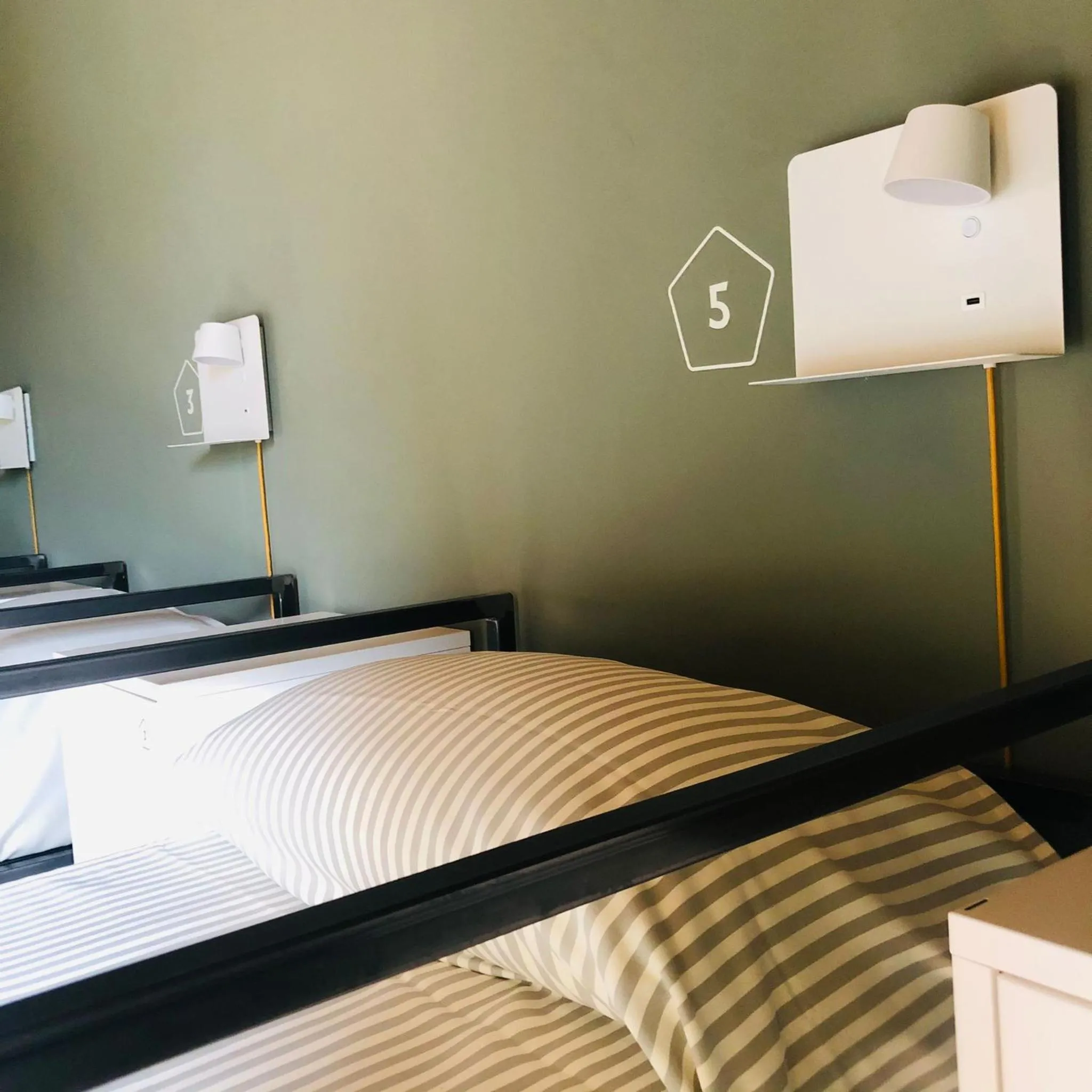 Bed in Male Dormitory Room in Casa Conte Rosso