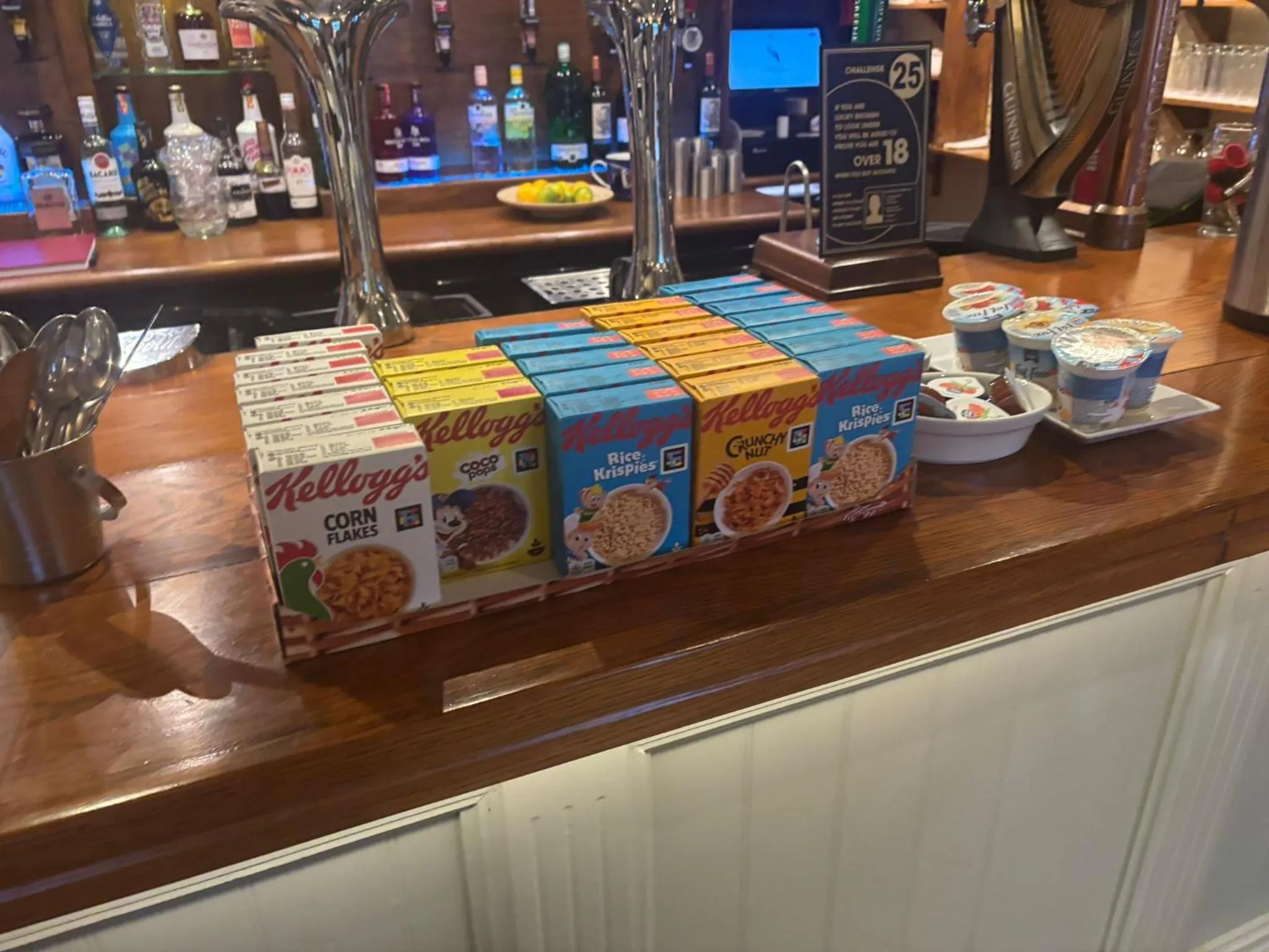 Food and drinks in The Poachers Hotel