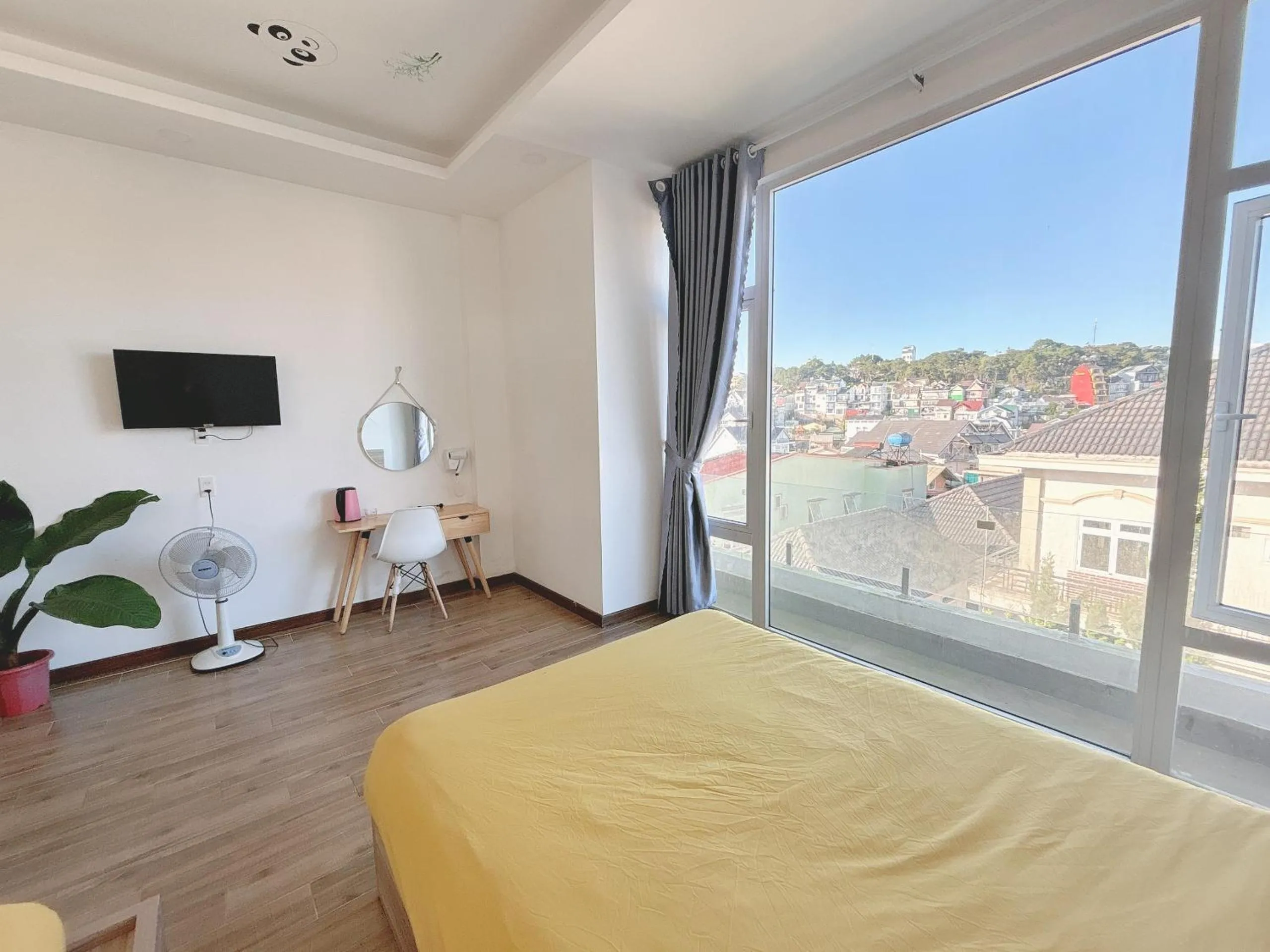 Bedroom, Bed in Duy Thanh hotel