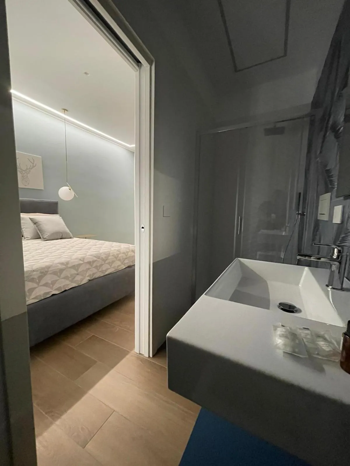 Bathroom, Bed in Lalù B&B