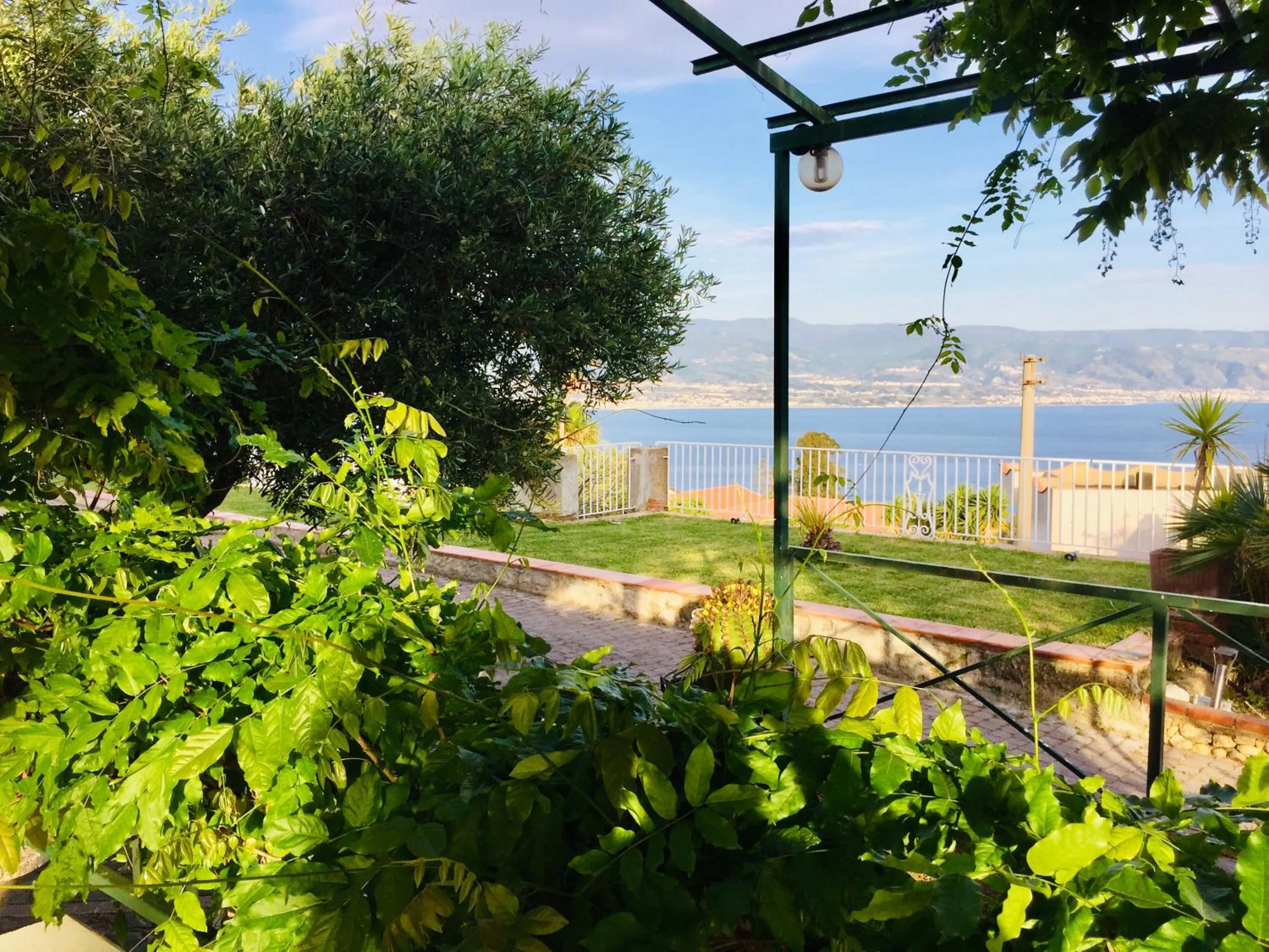 Garden in Villa Scilla e Cariddi