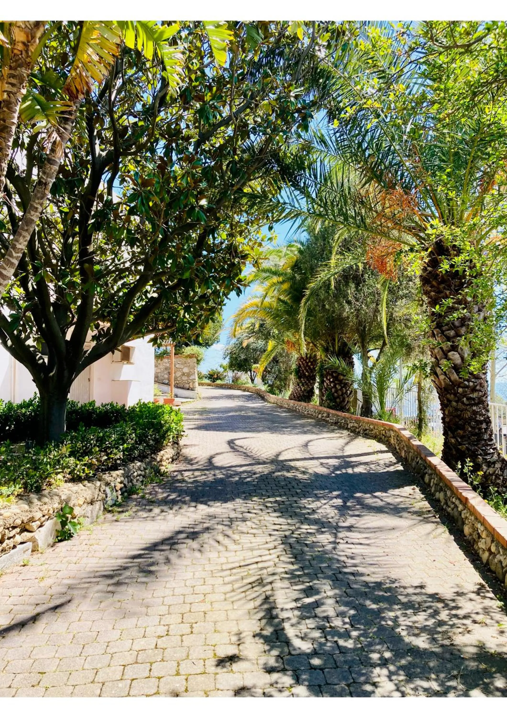 Property building in Villa Scilla e Cariddi