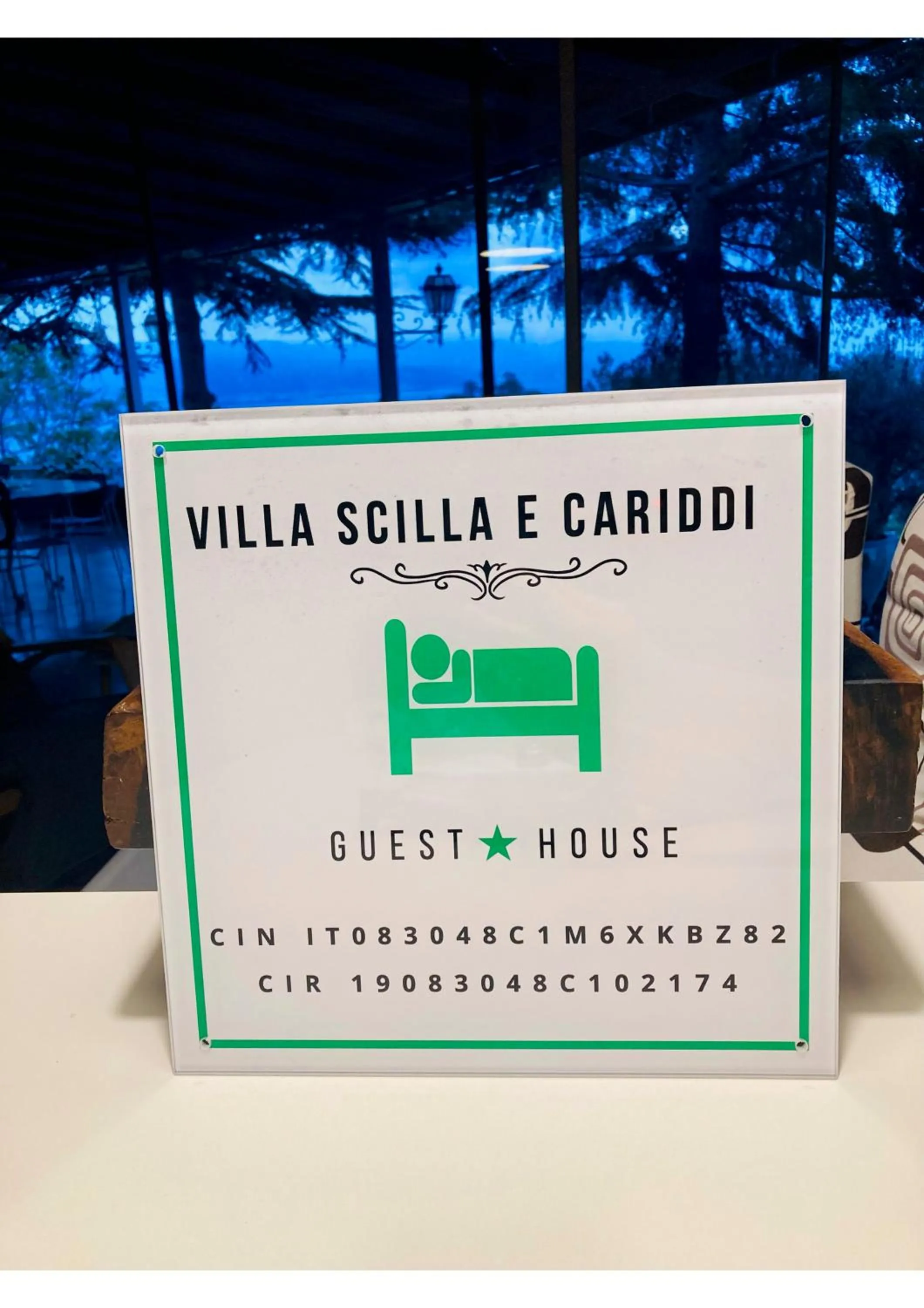 Logo/Certificate/Sign in Villa Scilla e Cariddi