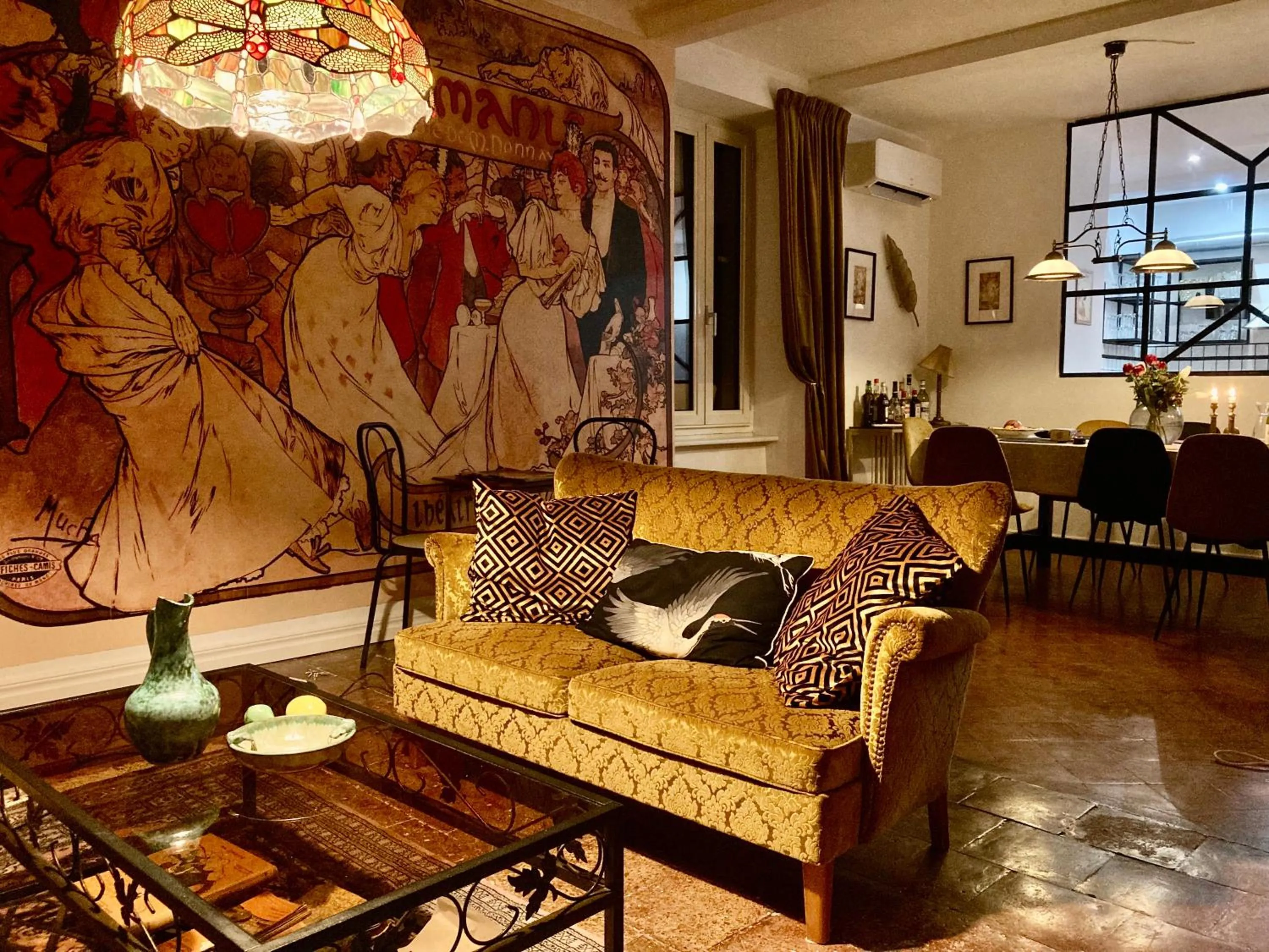 Living room in CheRiedel Bed & Breakfast & Art Gallery