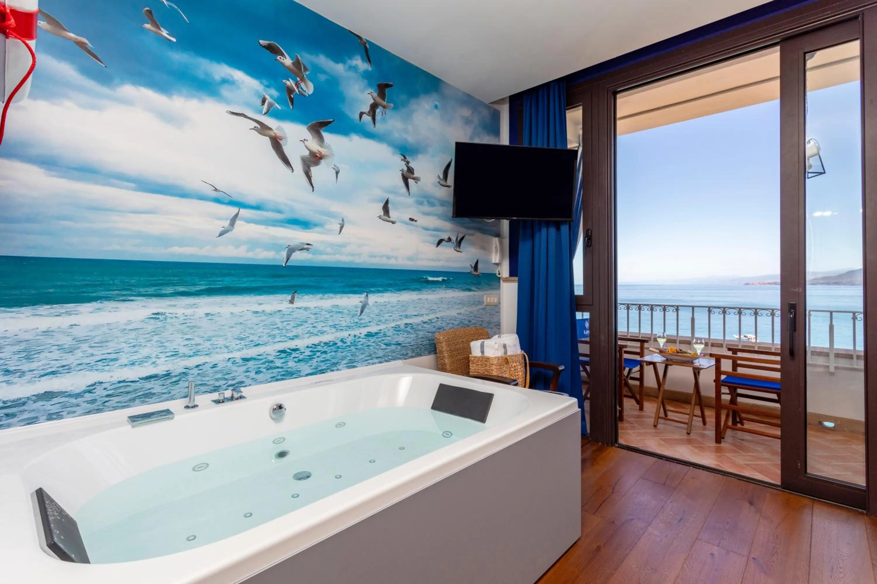 Hot Tub in Hotel Kalura