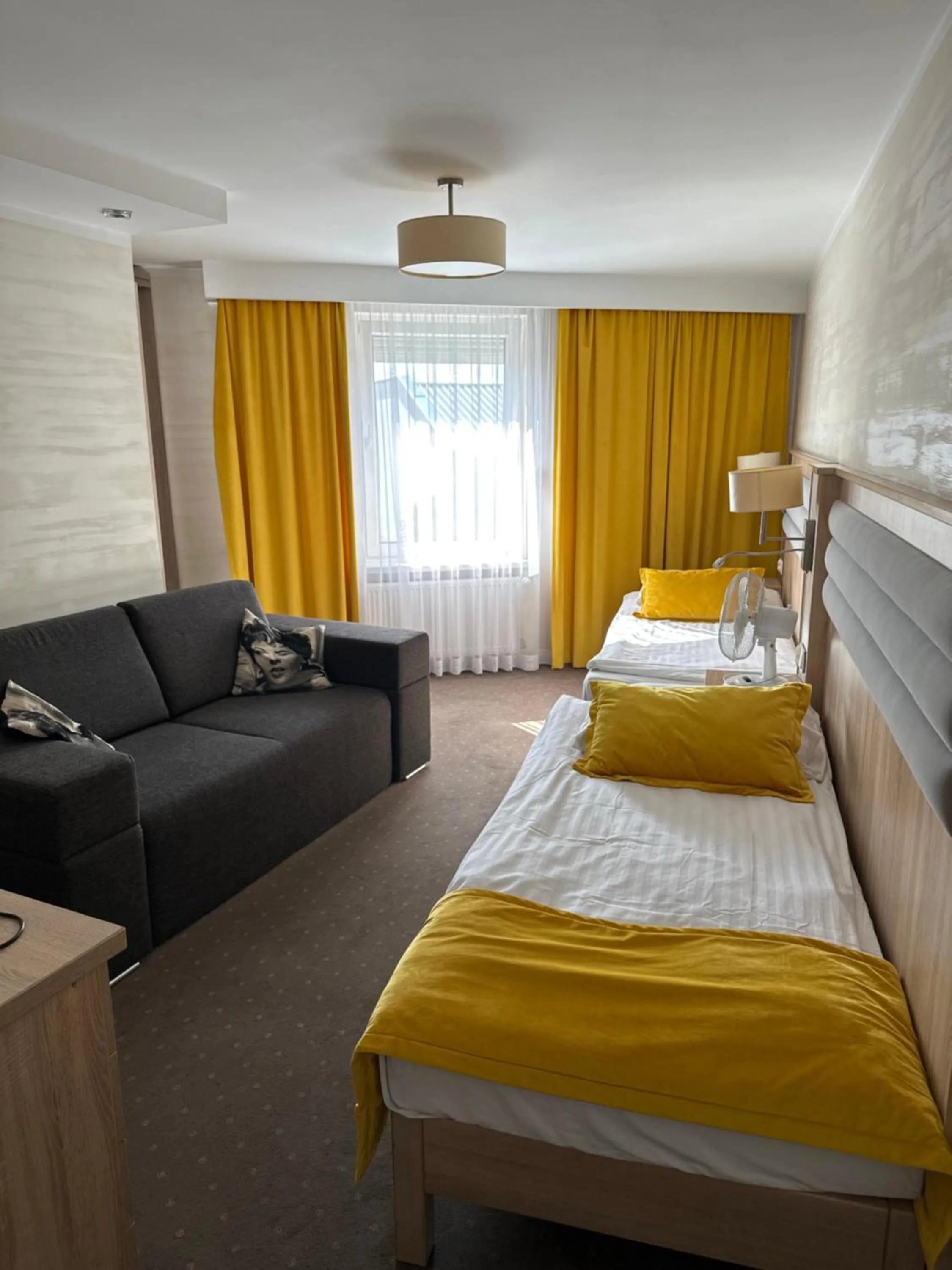 Bed in Diament i Brylant