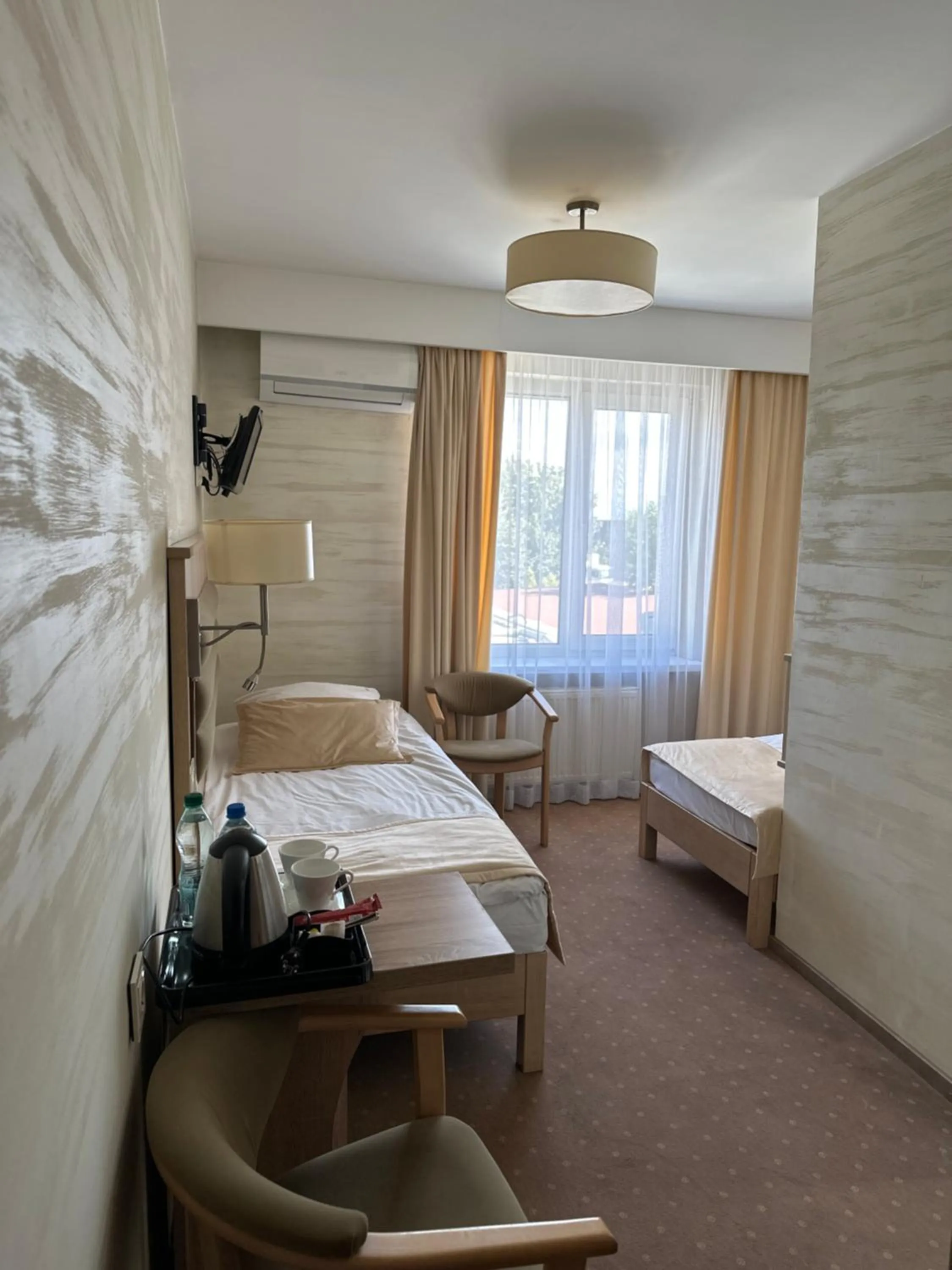 Bed in Diament i Brylant