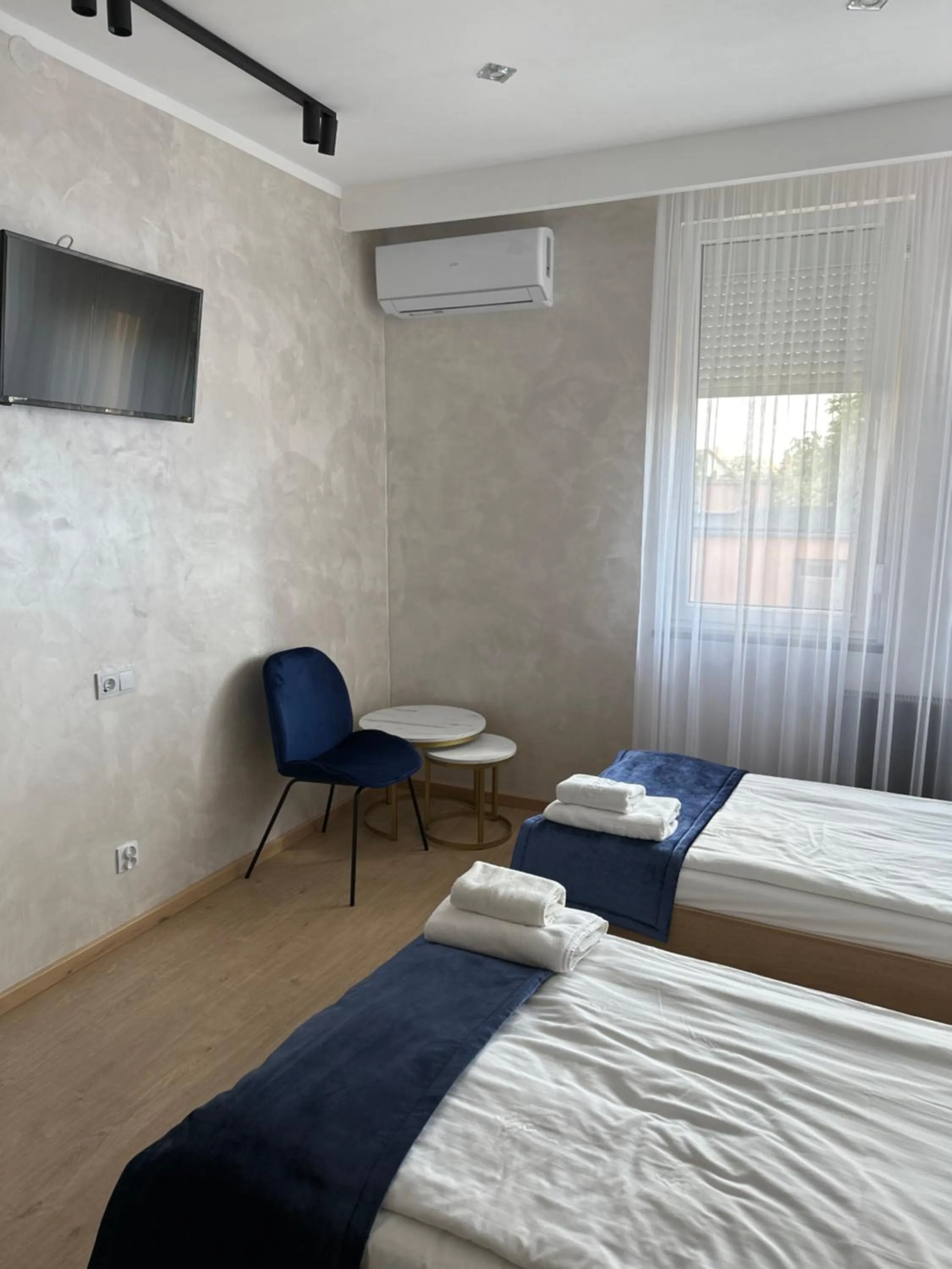 Bed in Diament i Brylant