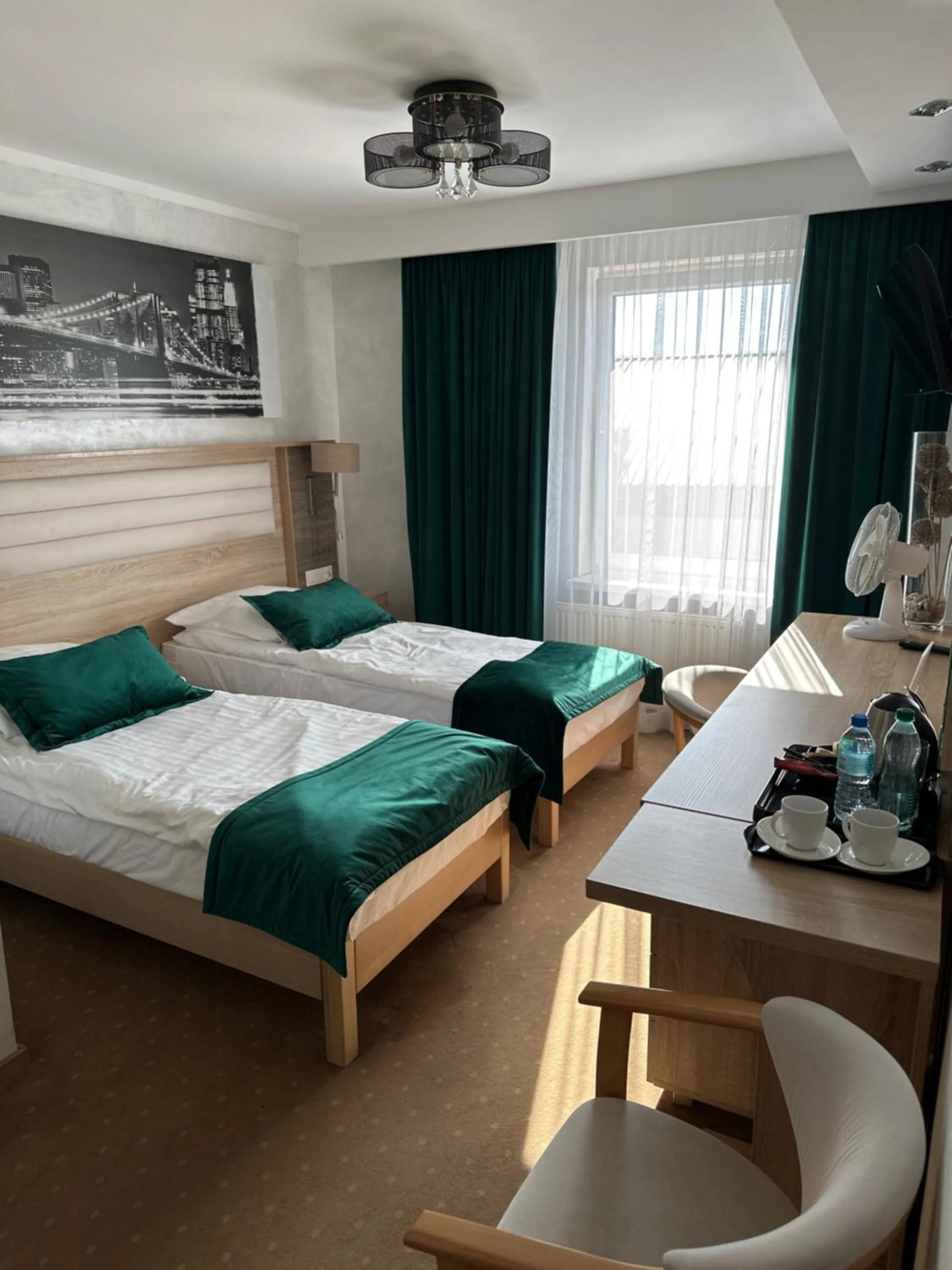 Bed in Diament i Brylant