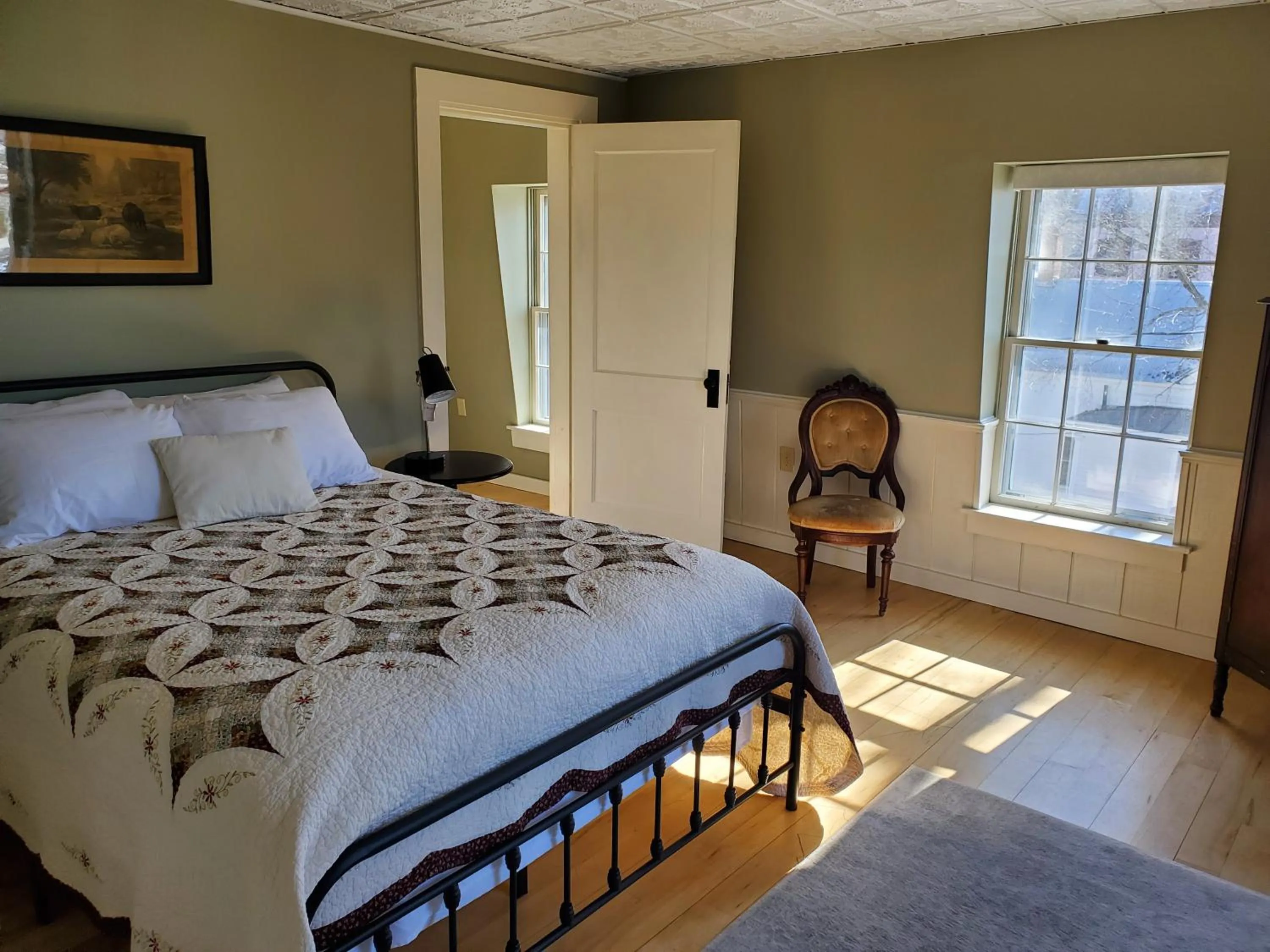 Bedroom in The Cornish Inn