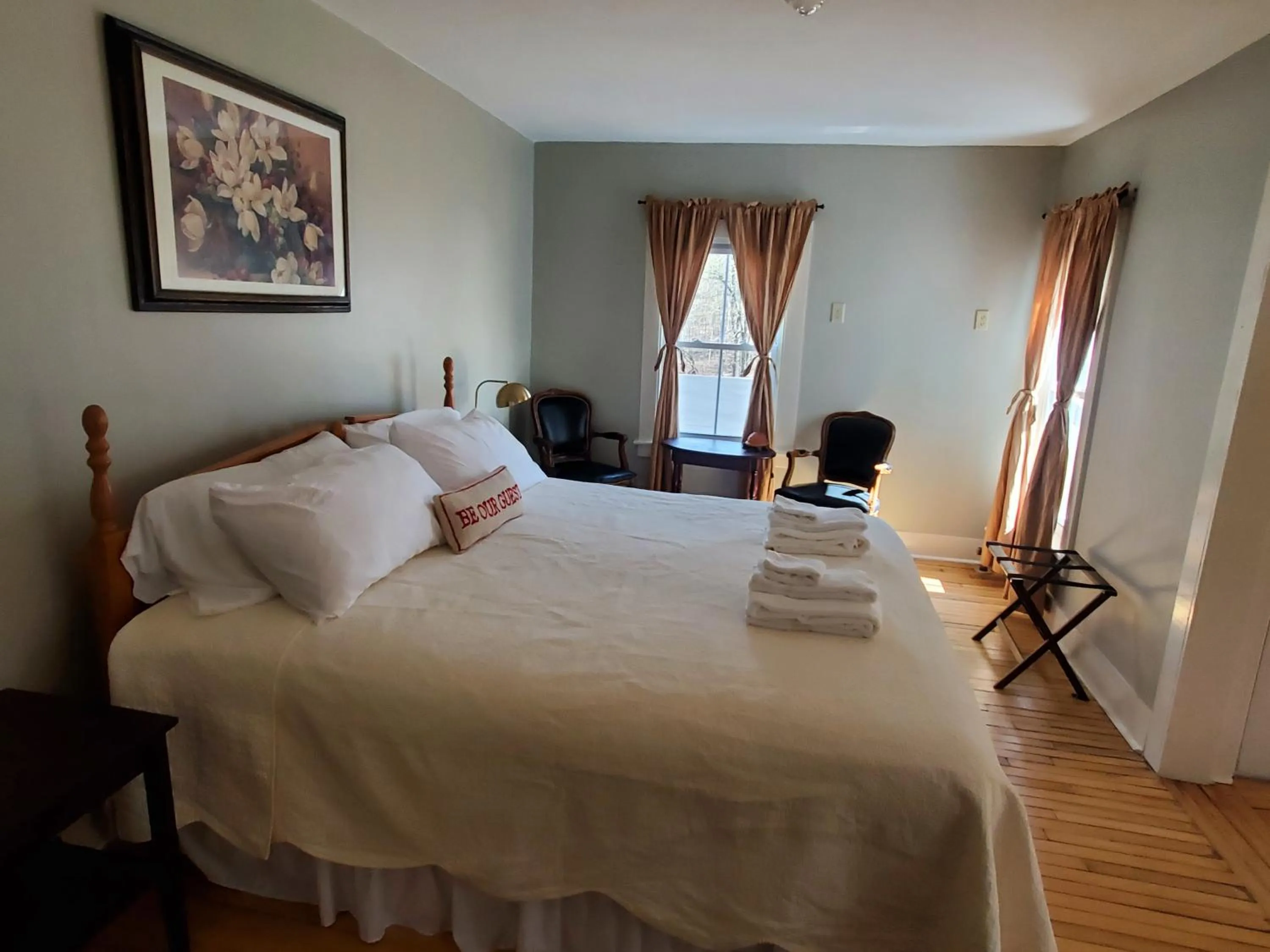 Bedroom in The Cornish Inn