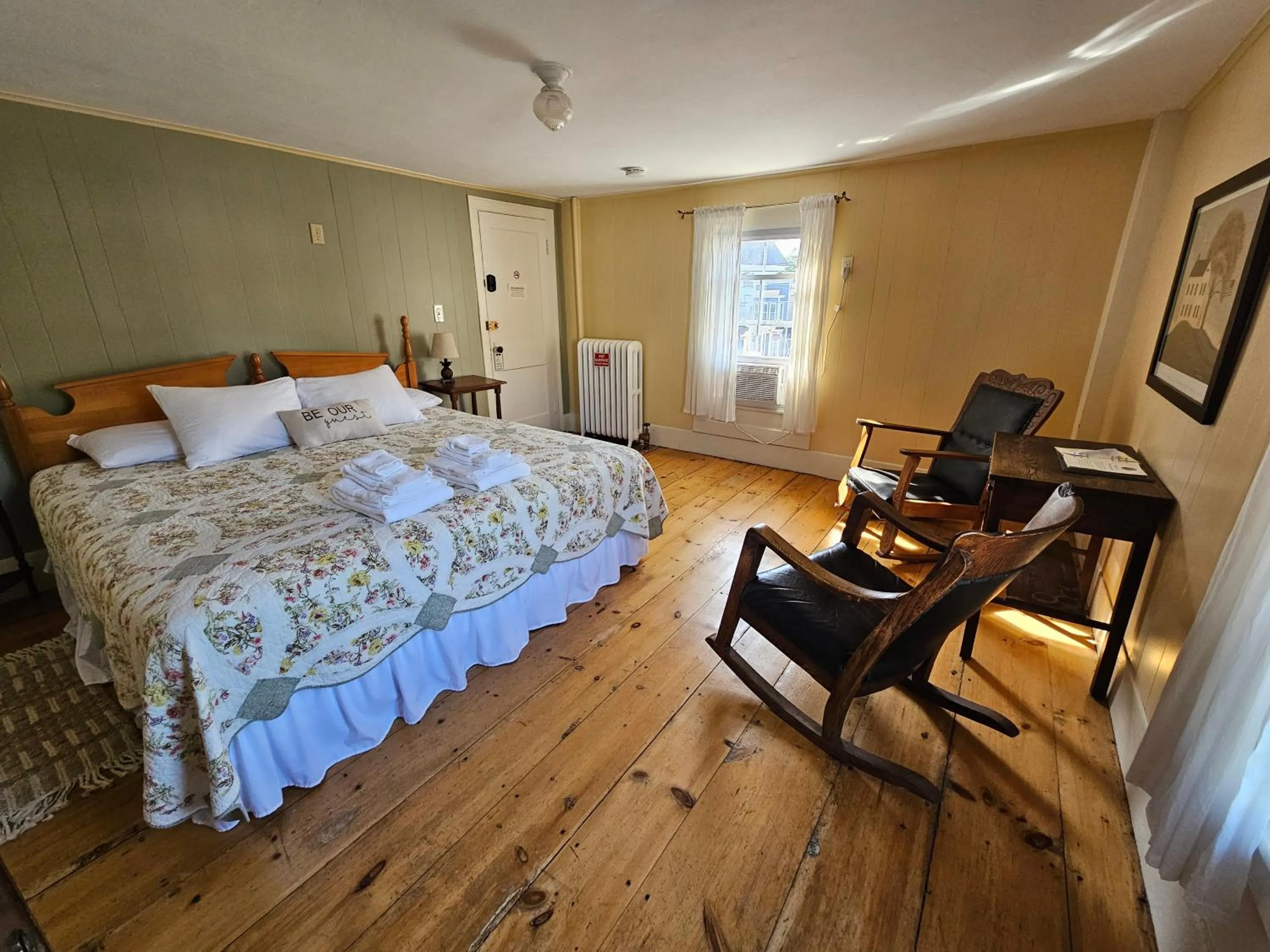 Bedroom in The Cornish Inn