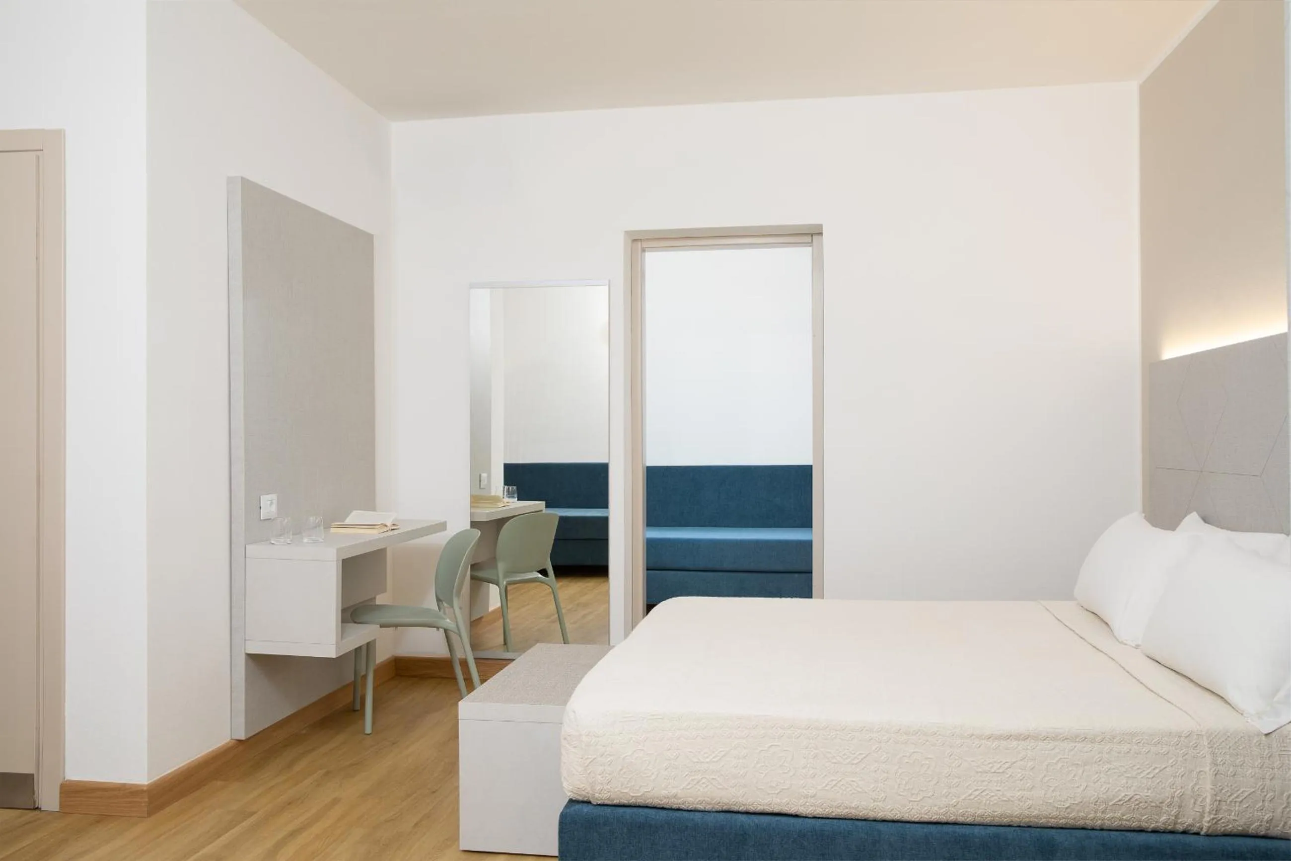 Bedroom, Bed in Lu' Hotel Porto Pino