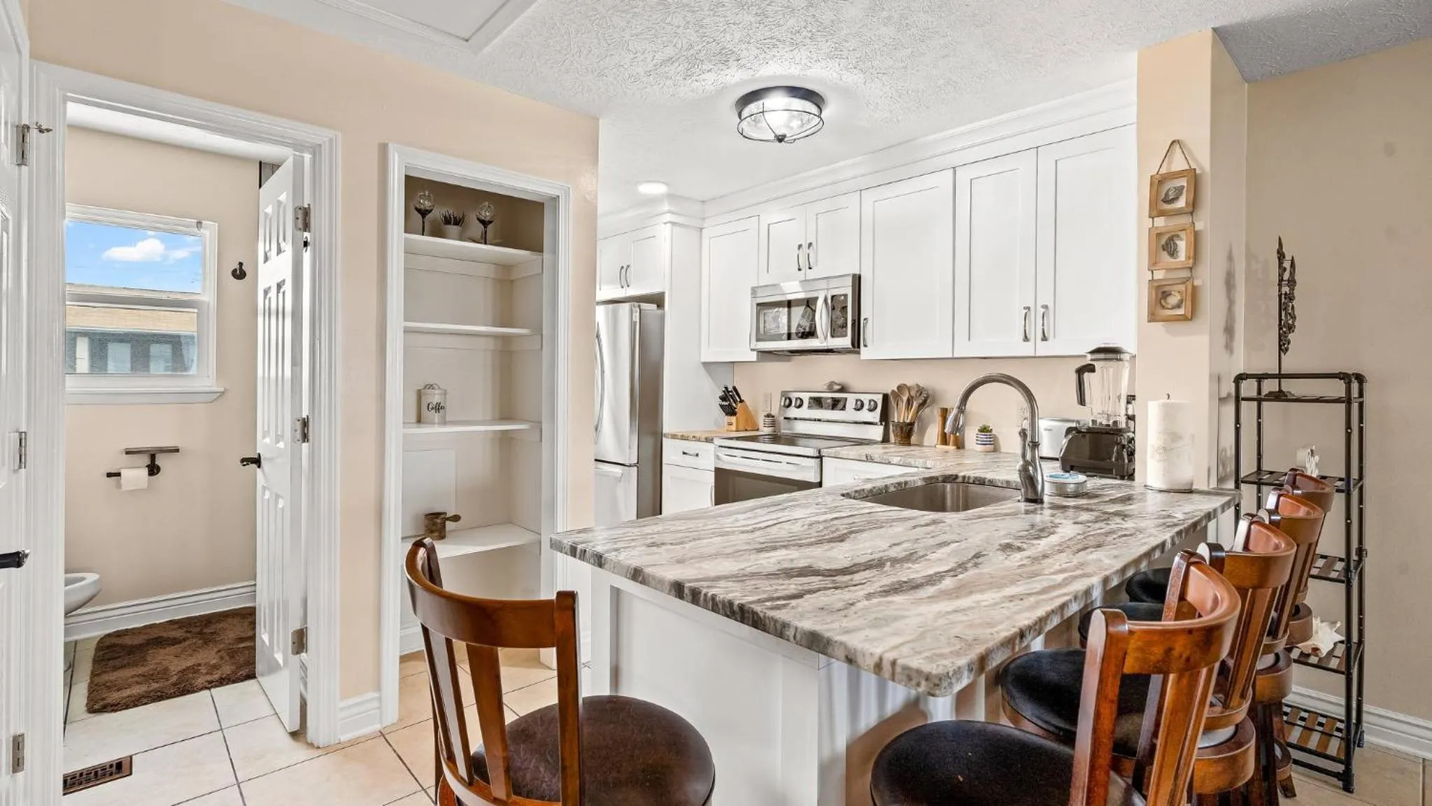 Gulf View Beach Bungalow, Hot Tub, Dog-Friendly, Near Scooners, Near Beach