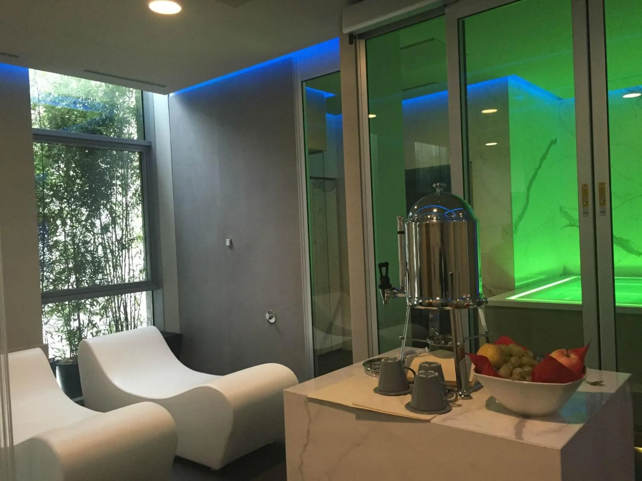 Hot Tub in Mitico Hotel & Natural Spa