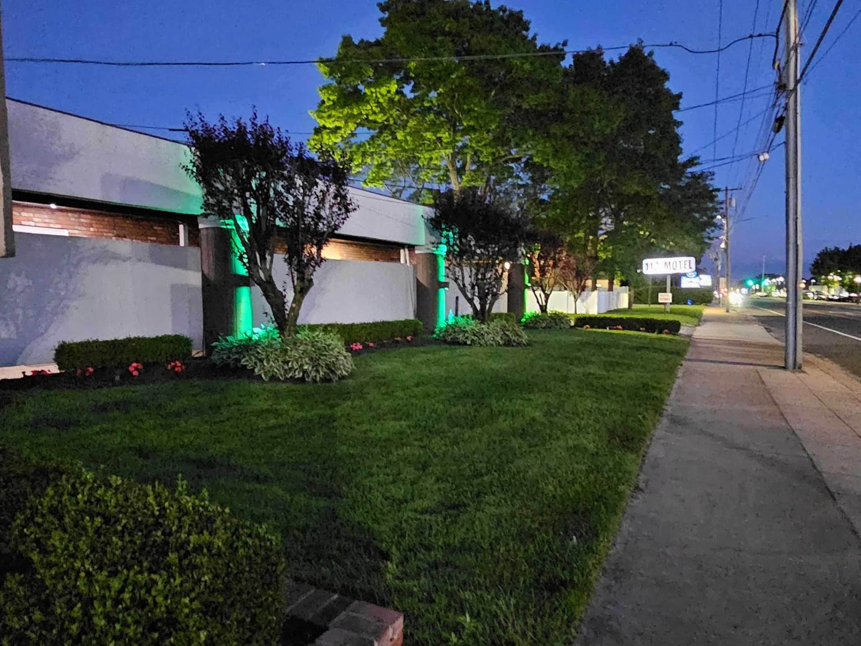 Property building in 112 Motel