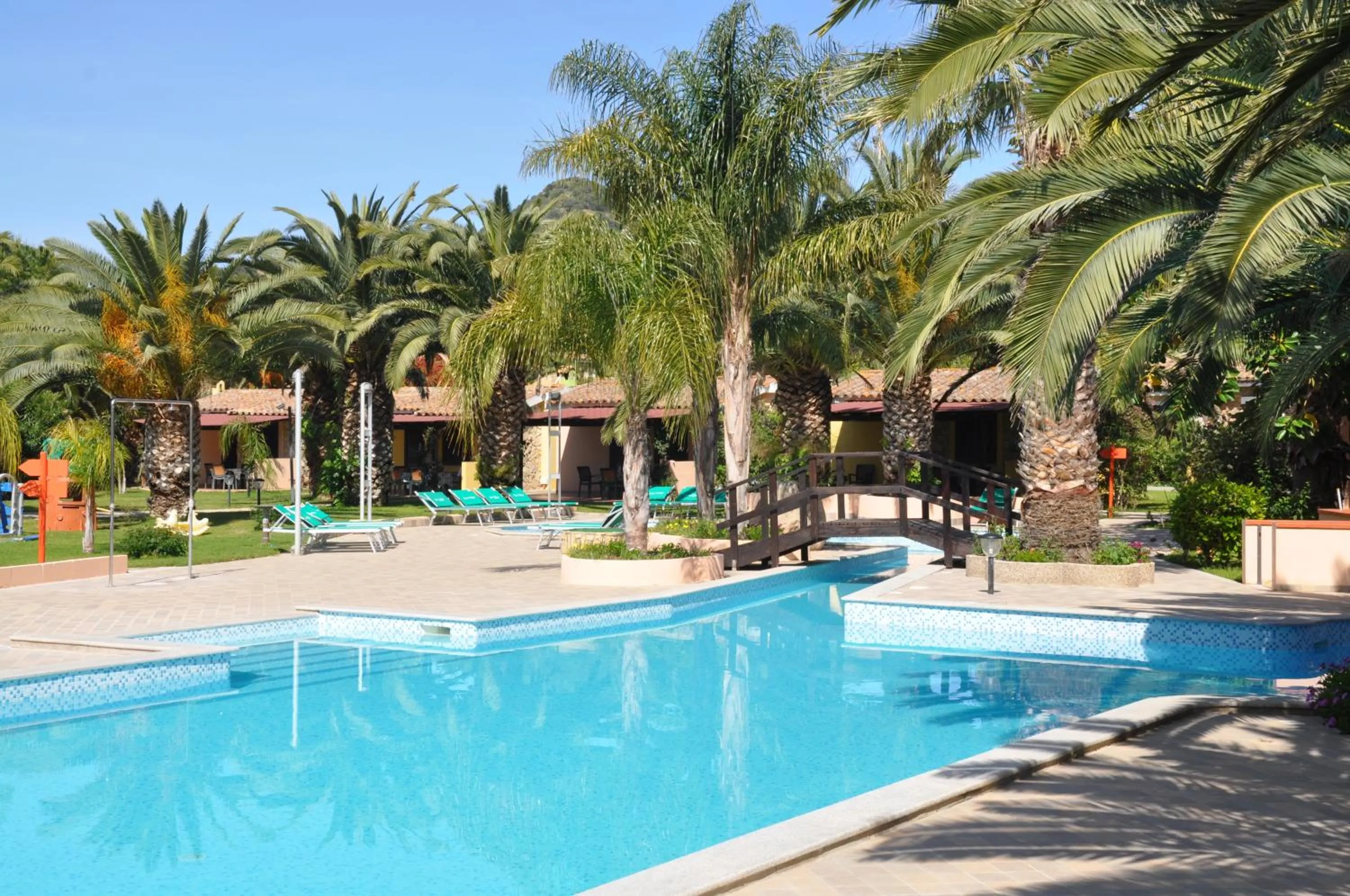 Swimming pool in Green Village Resort