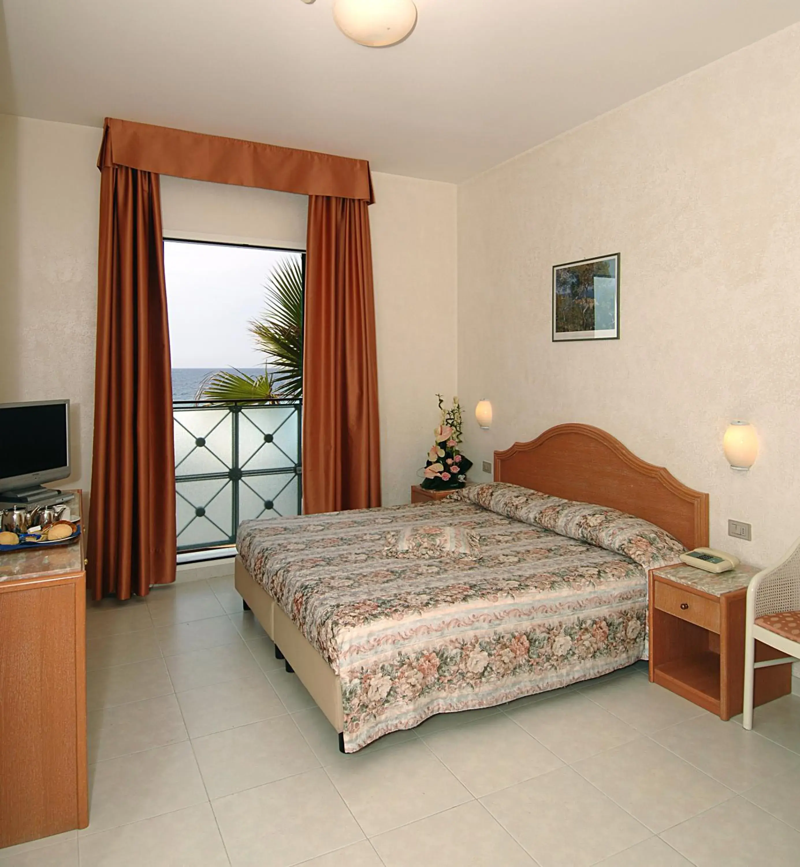 Double Room with Sea View - Ground Floor in Hotel Piccolo Lido Double Room with Sea View - Ground Floor in Hotel Piccolo Lido