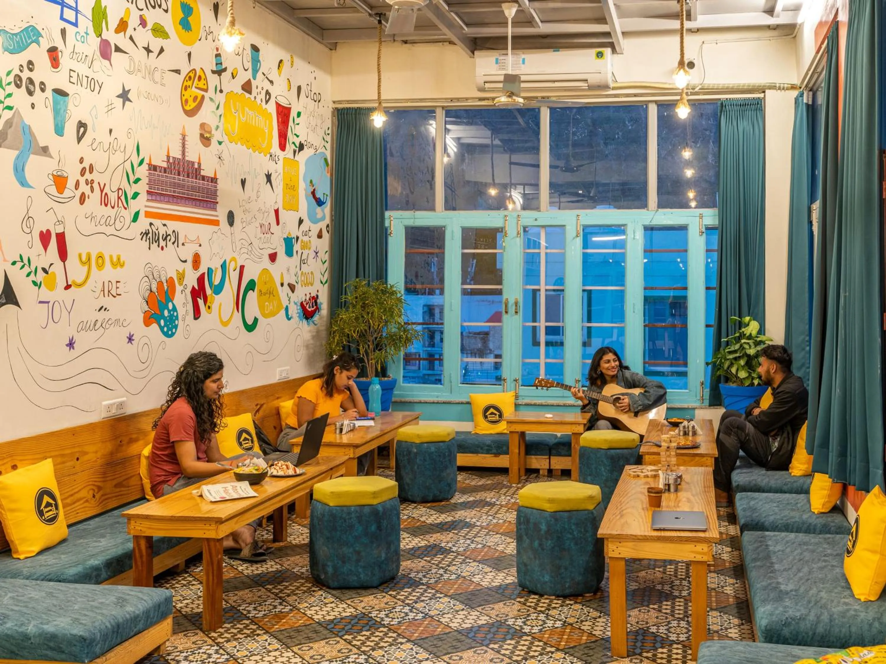 People in The Hosteller Rishikesh, Upper Tapovan