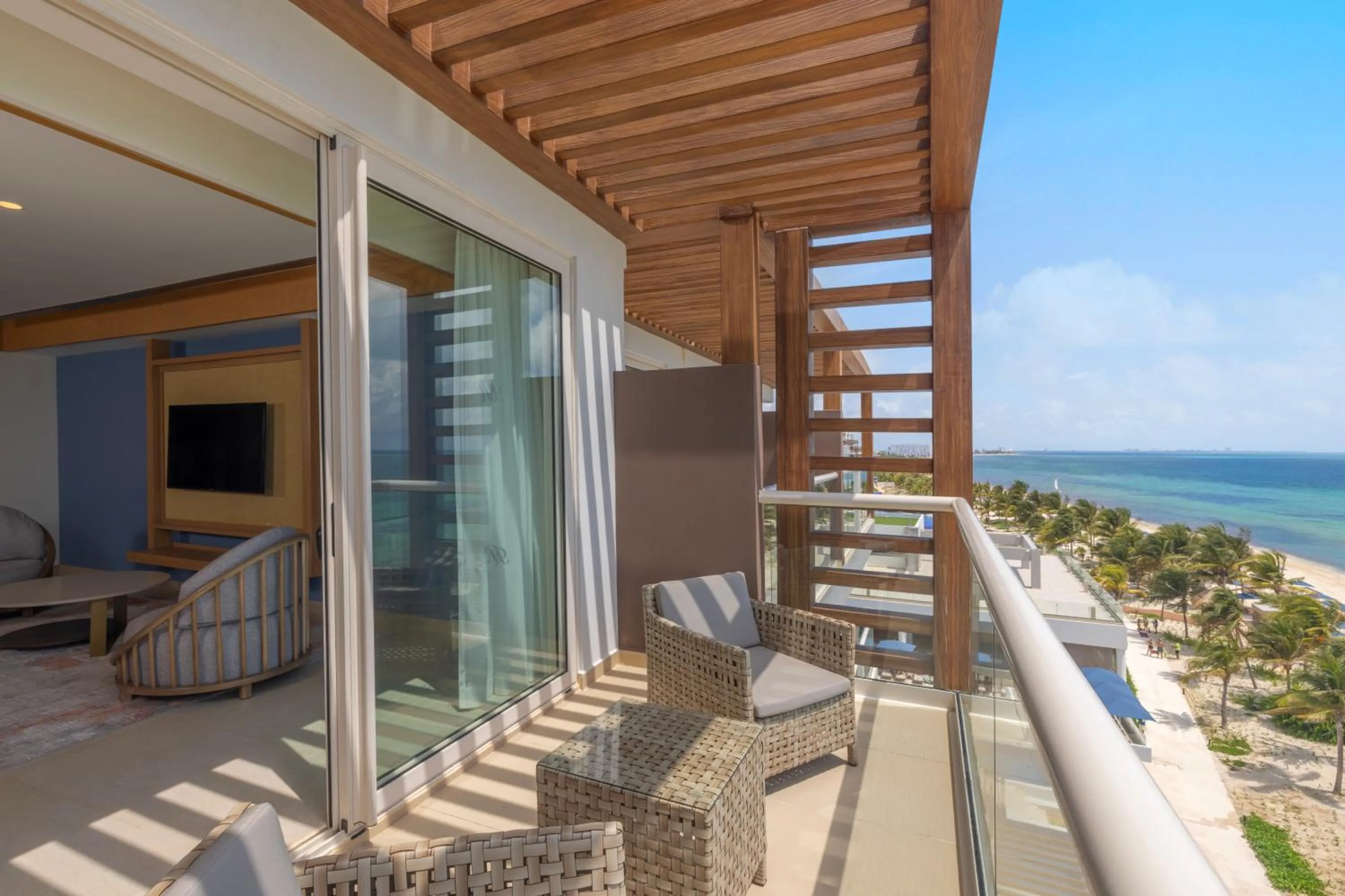Balcony/Terrace in Royalton Splash Riviera Cancun, An Autograph Collection All-Inclusive Resort