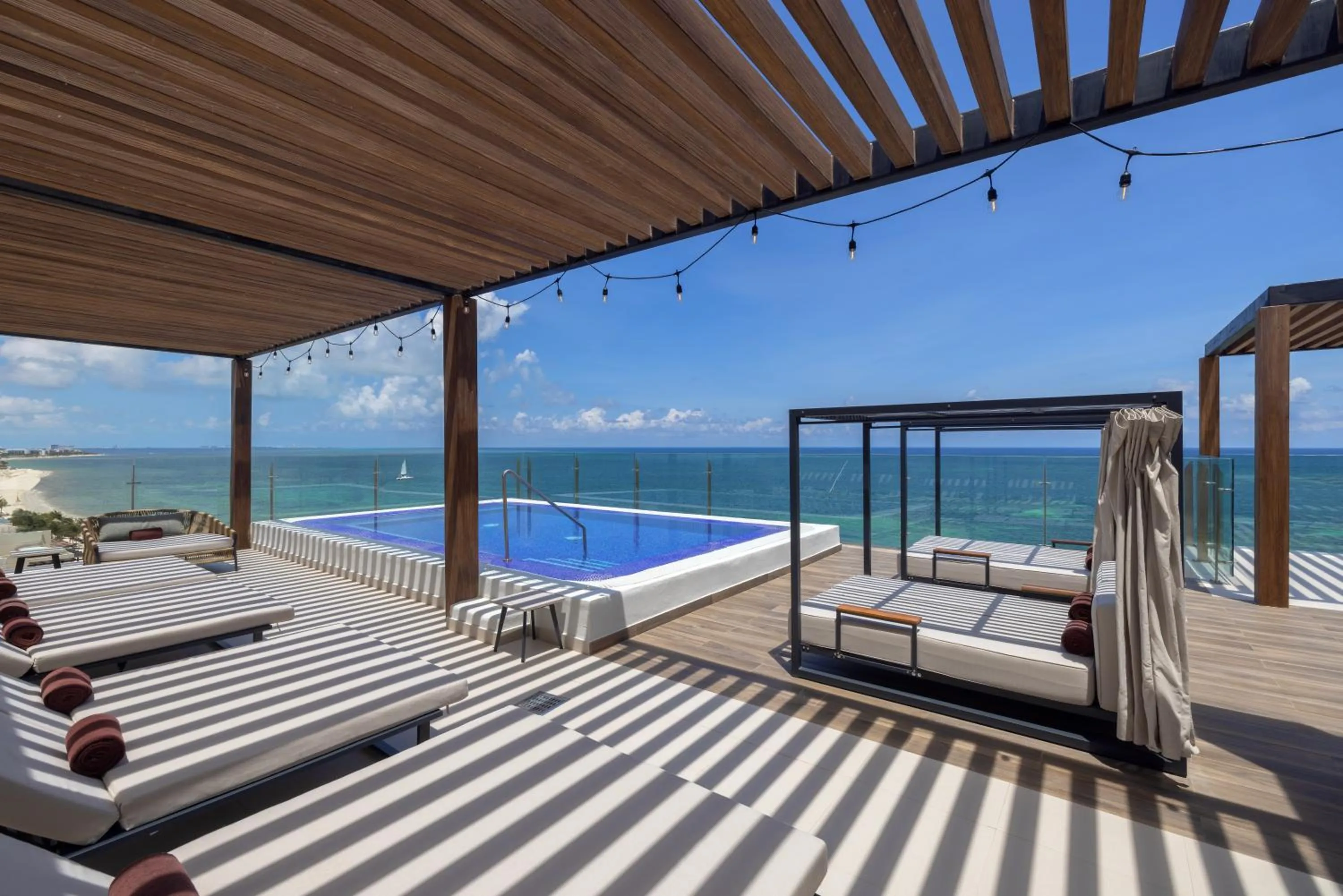 Balcony/Terrace in Royalton Splash Riviera Cancun, An Autograph Collection All-Inclusive Resort