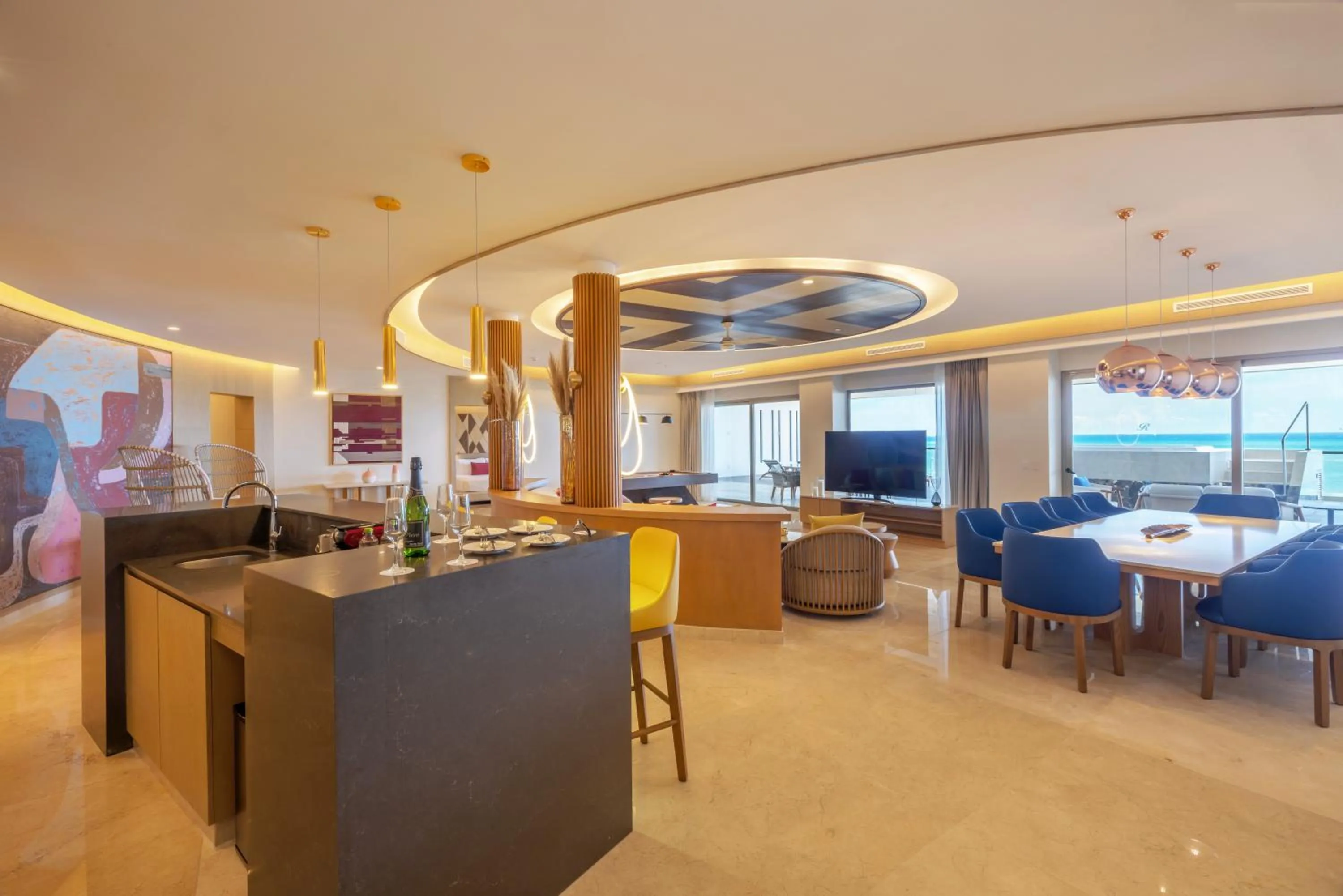 Dining area in Royalton Splash Riviera Cancun, An Autograph Collection All-Inclusive Resort