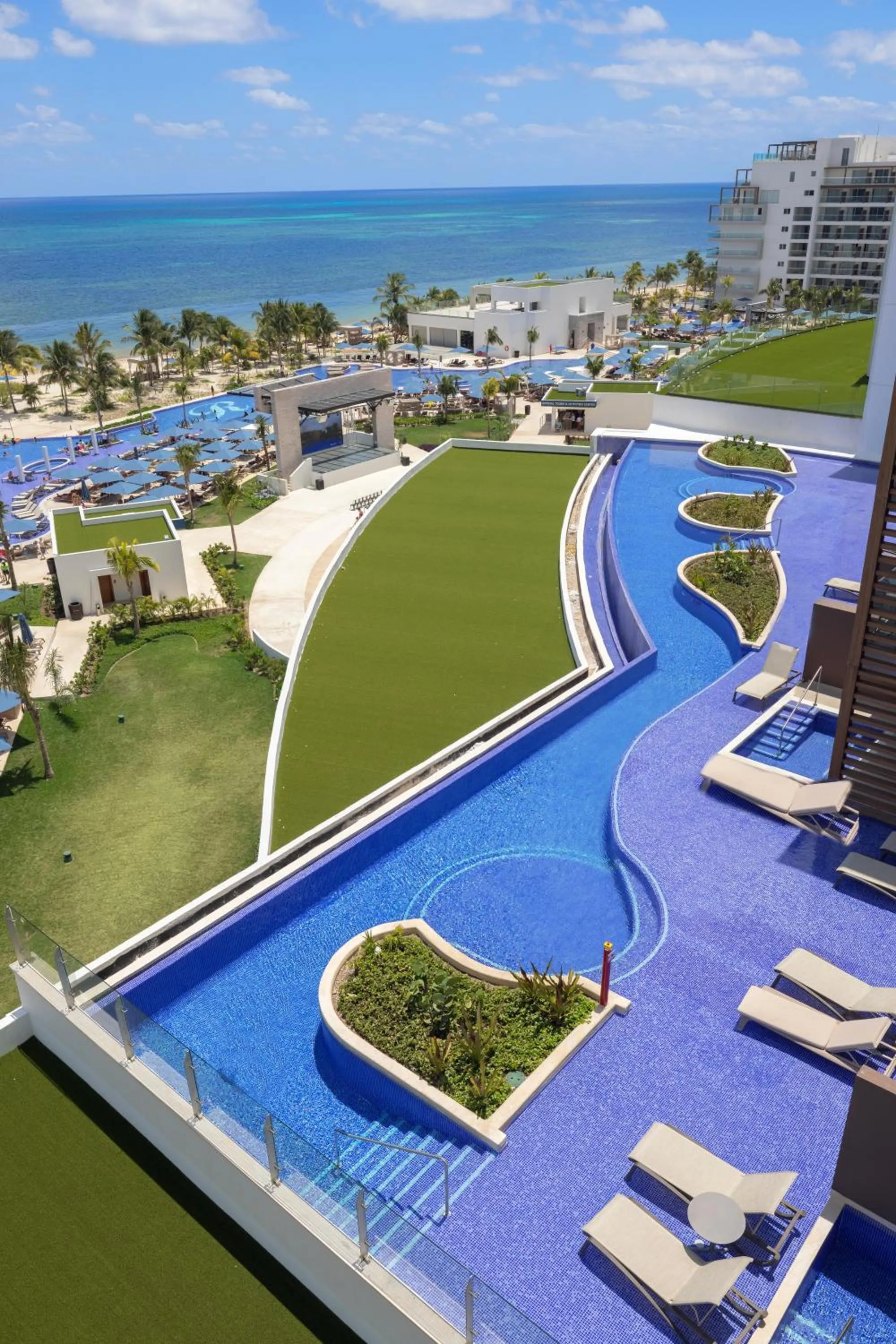 Balcony/Terrace in Royalton Splash Riviera Cancun, An Autograph Collection All-Inclusive Resort