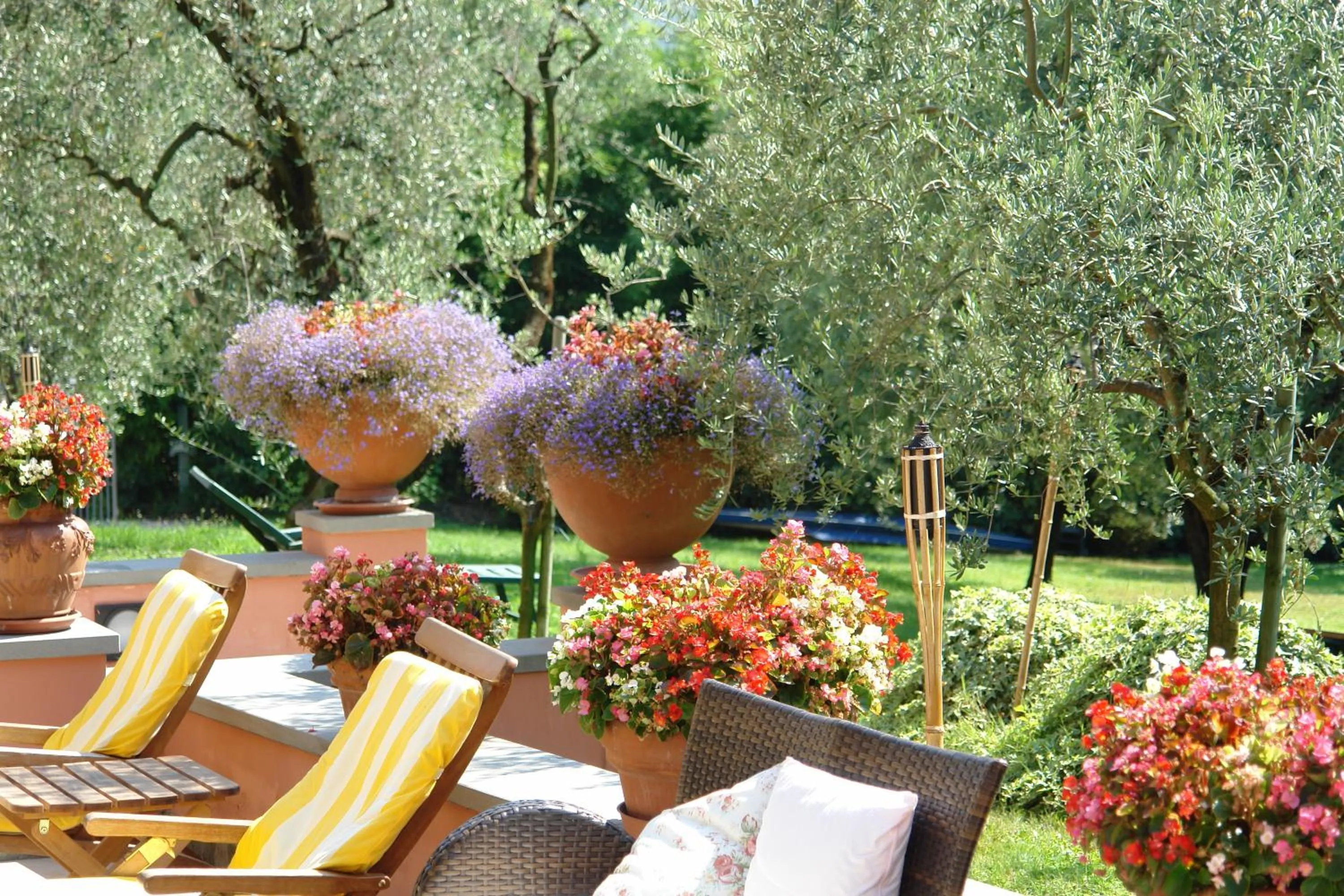 Property building in Villa Kinzica