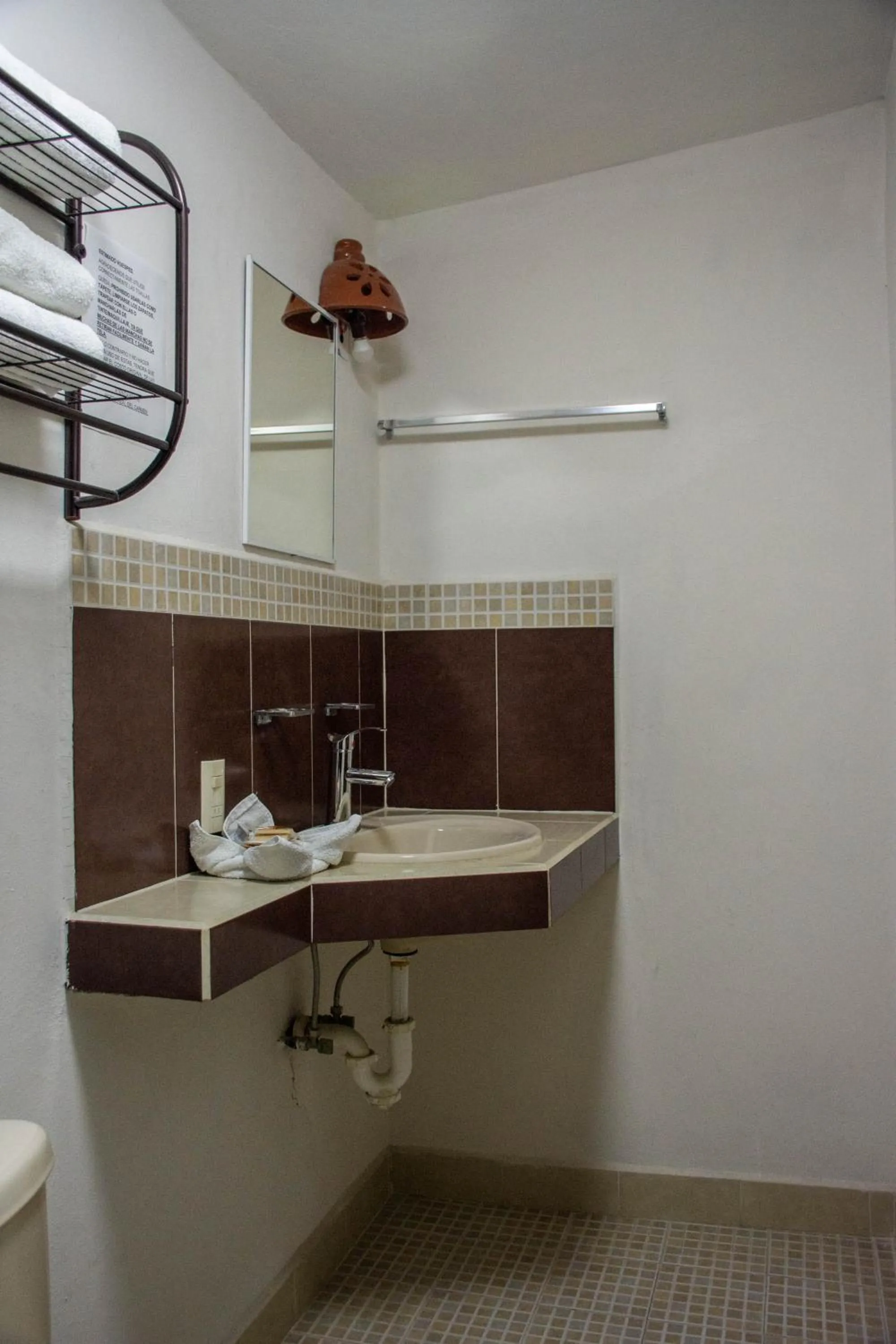 Bathroom in Hotel Real del Carmen - Ideal para familias y parejas