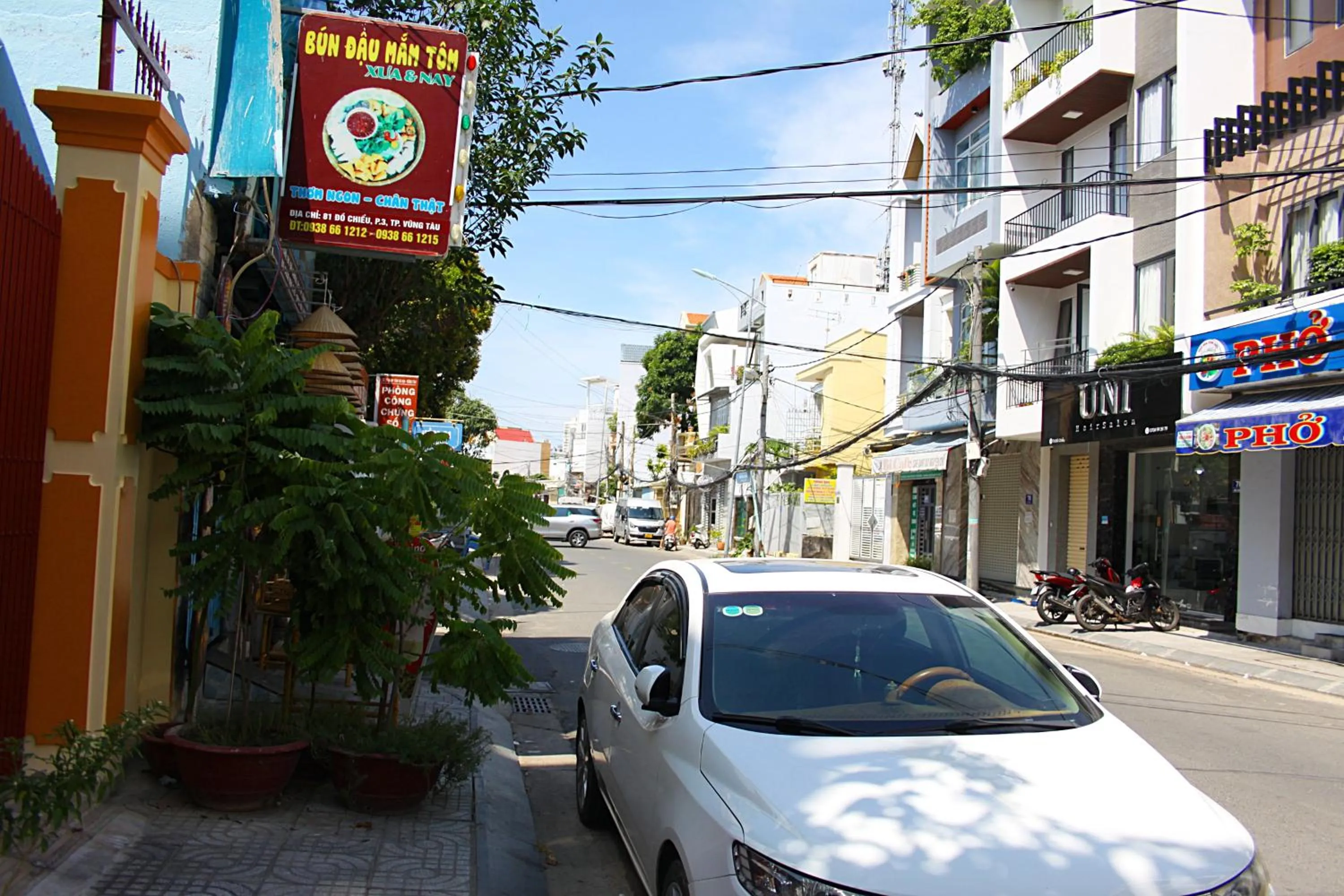 City view in Anh Truc House - Near Front Beach