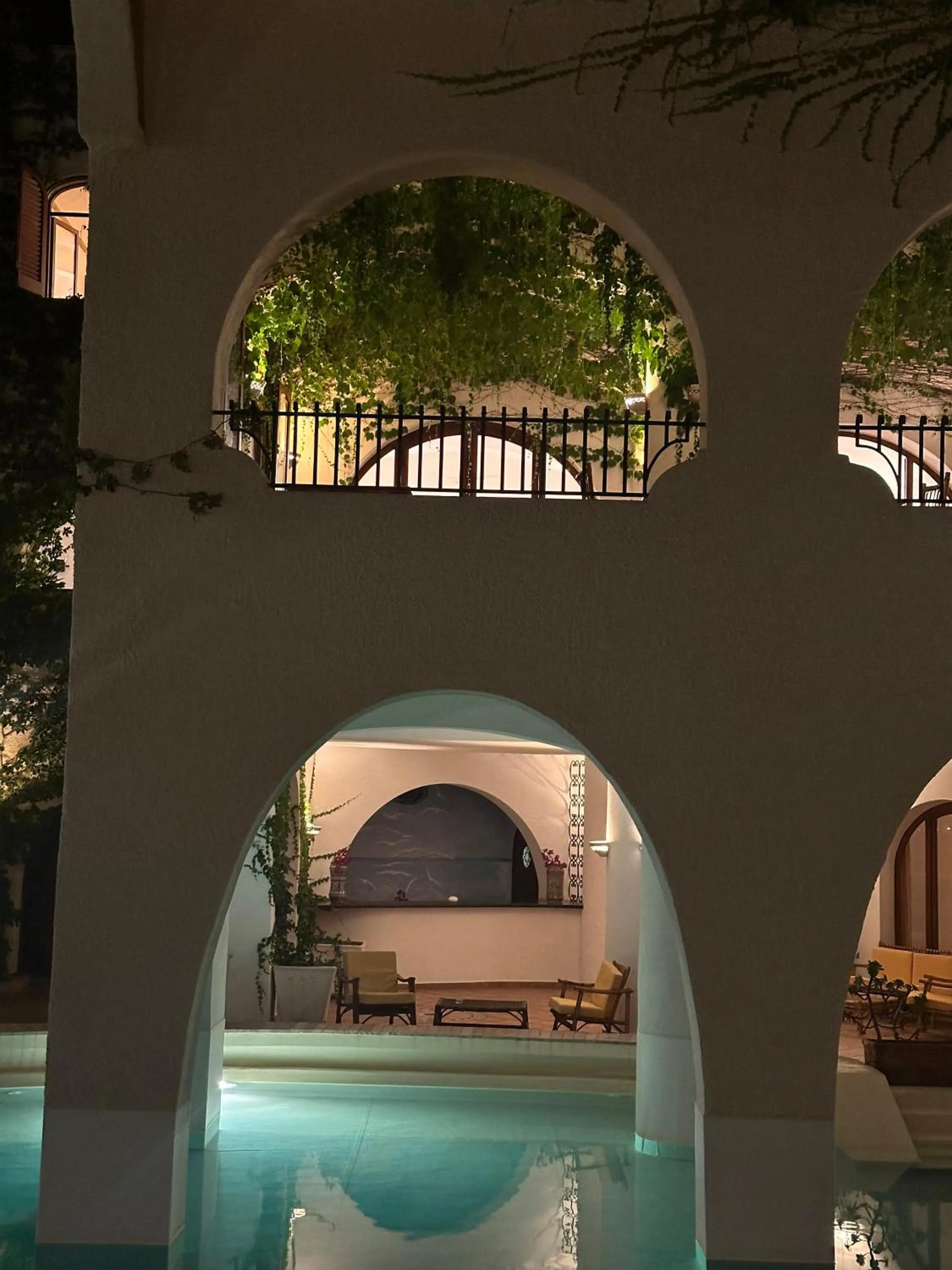 Night in Hotel Carasco