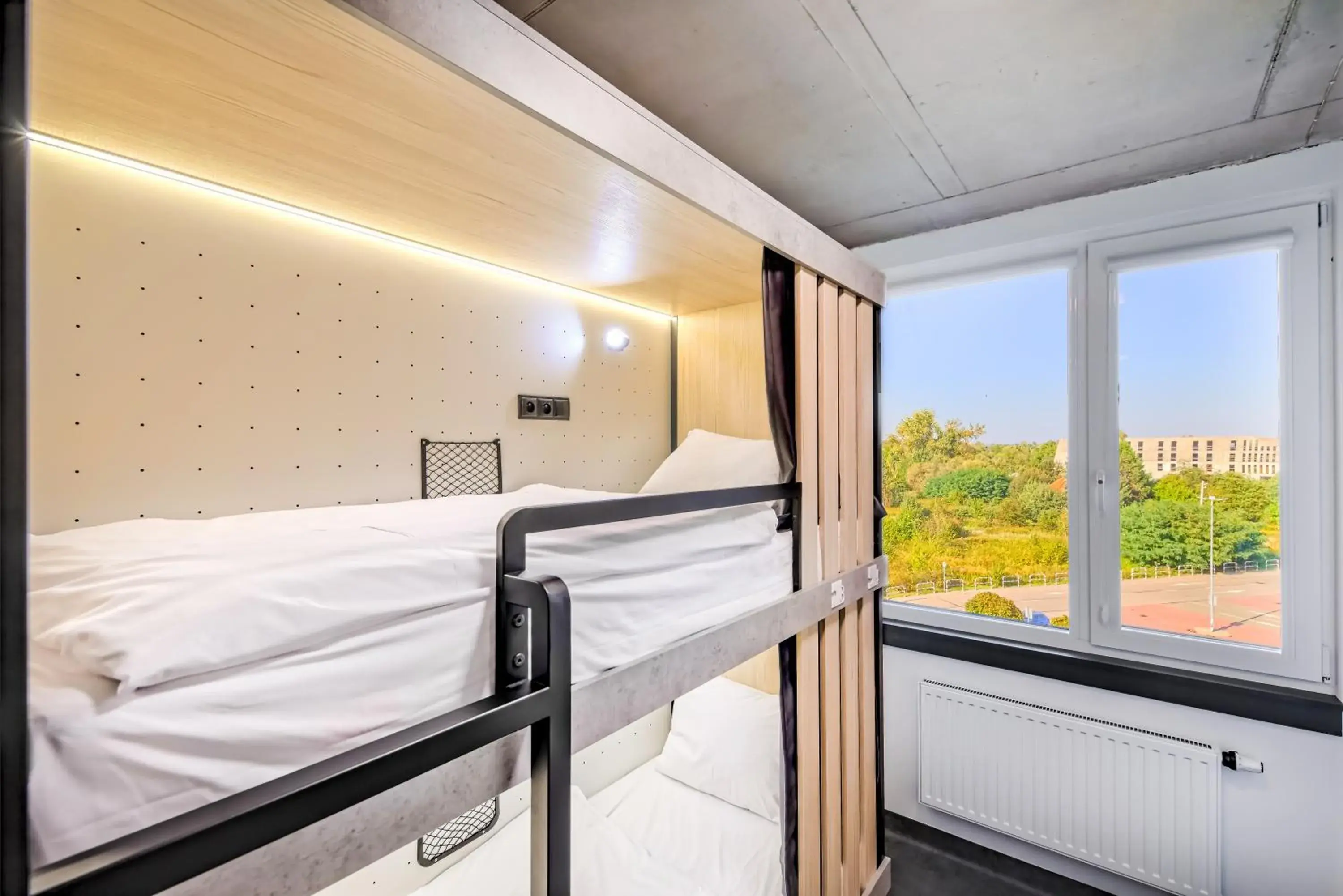 Quadruple Room with Private Bathroom in Easy One Premium Art Quadruple Room with Private Bathroom in Easy One Premium Art