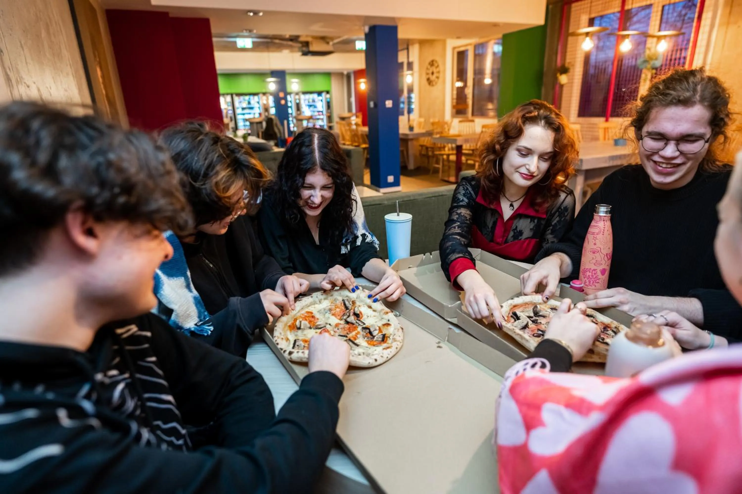 Property building in Easy One Premium Art