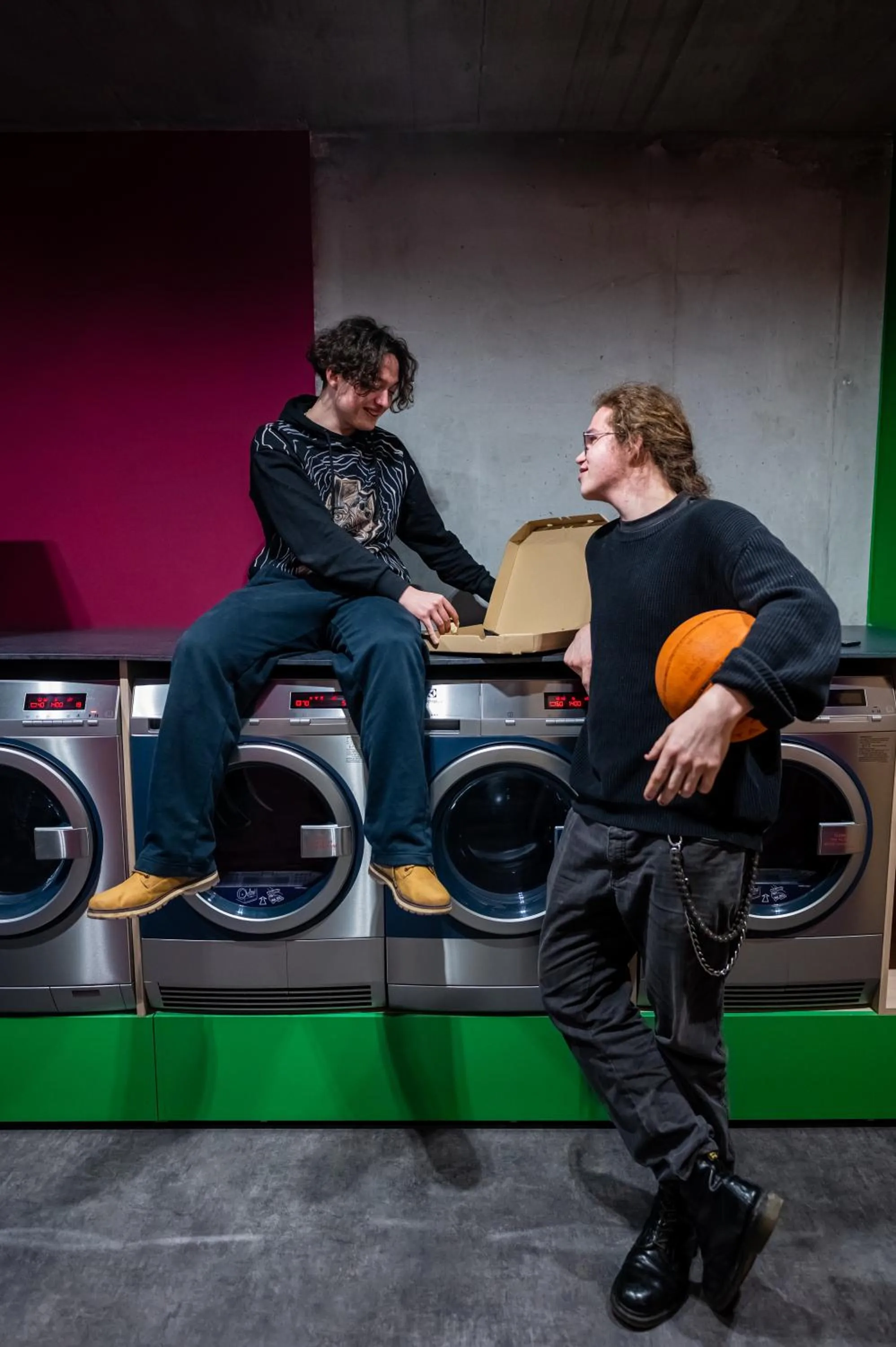 laundry in Easy One Premium Art