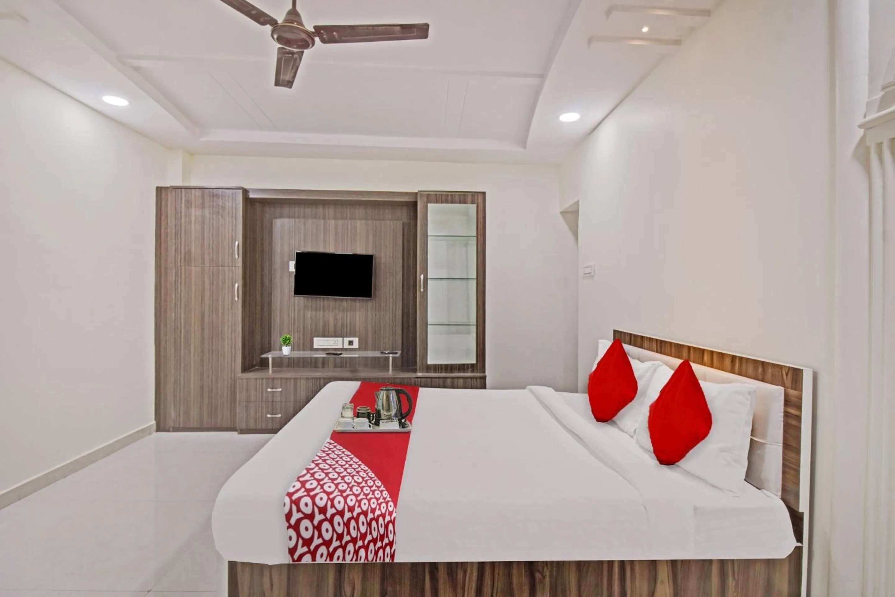 Bedroom, Bed in Hotel O Pritesh Grand