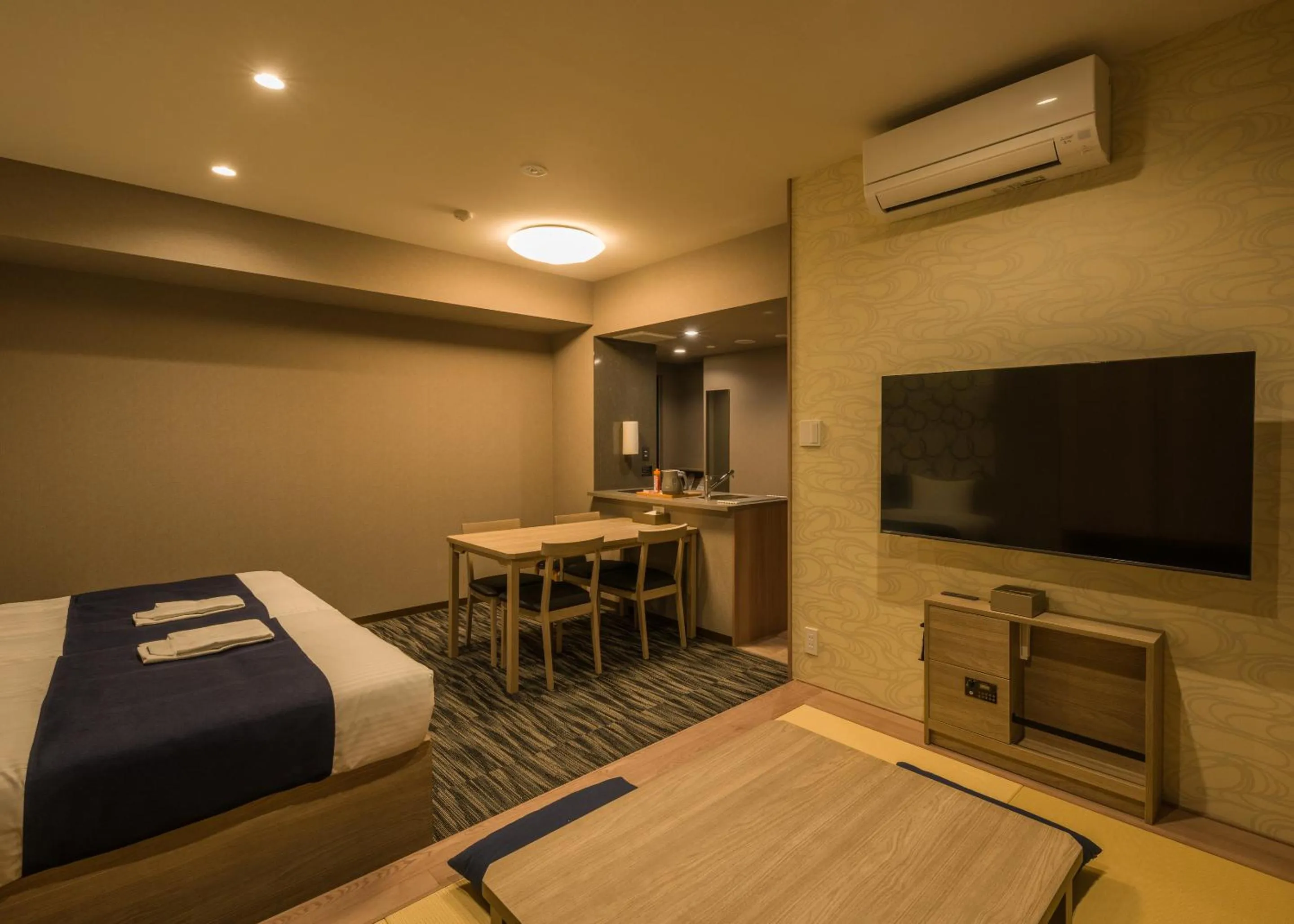 Photo of the whole room, Bed in KOKO HOTEL Residence Asakusa Kappabashi