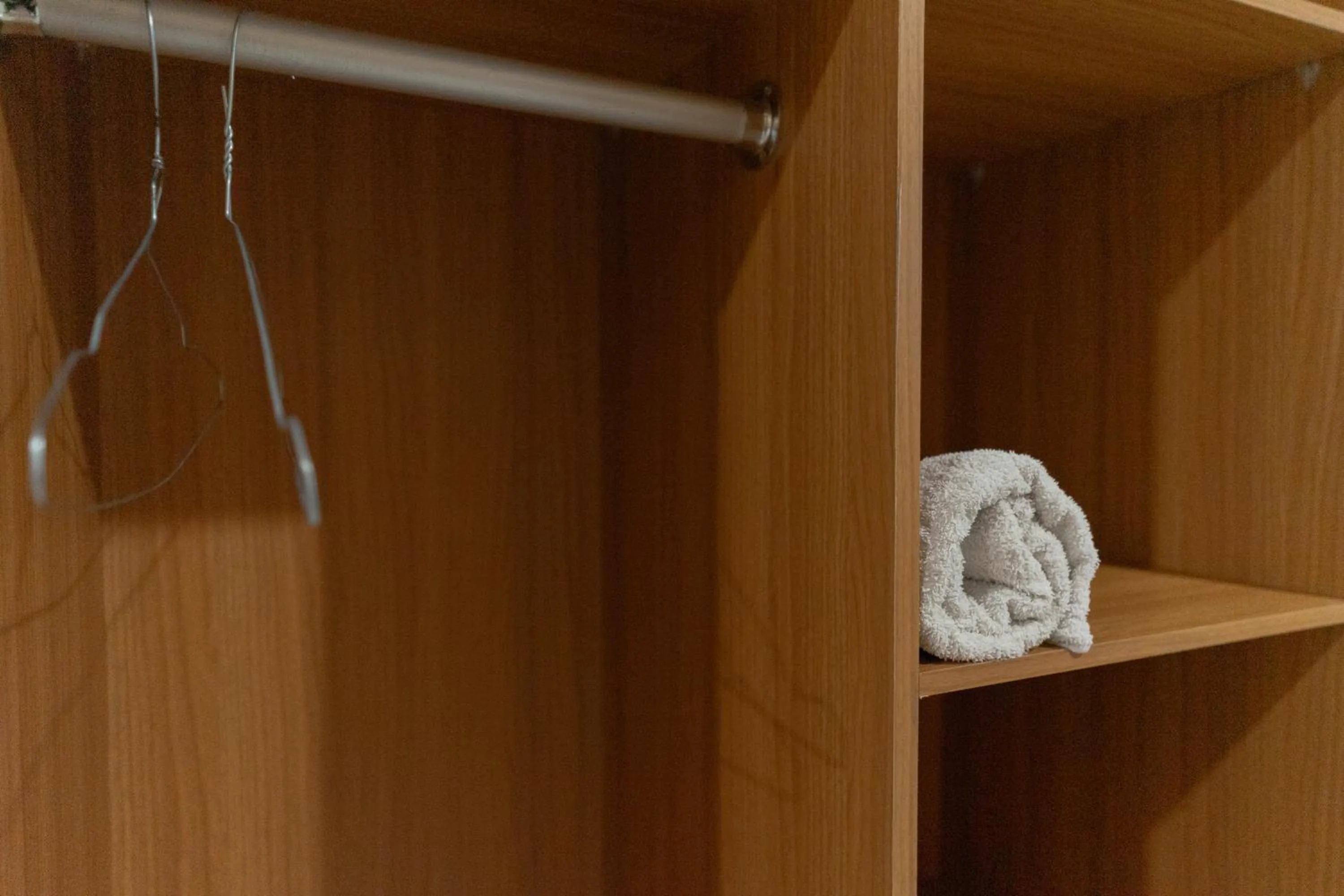 wardrobe in Class Premium Guest House