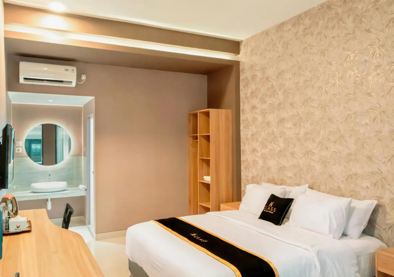 Bedroom, Bed in Class Premium Guest House