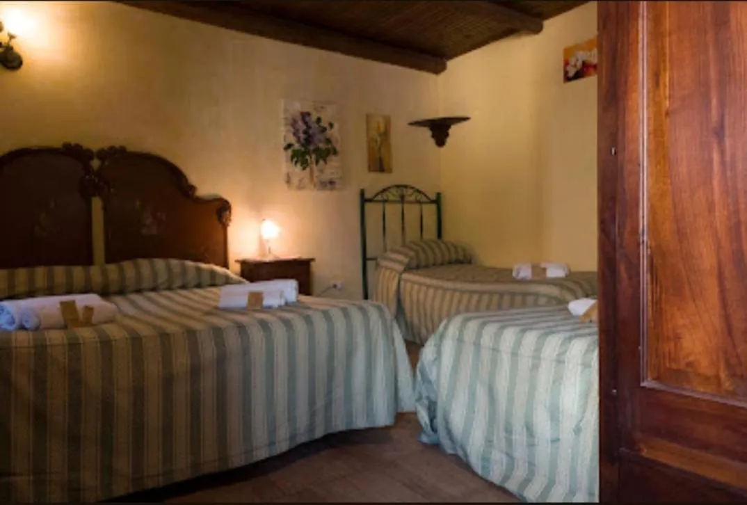 Bed in Albergo Diffuso Borgo Santa Caterina "Vintage"