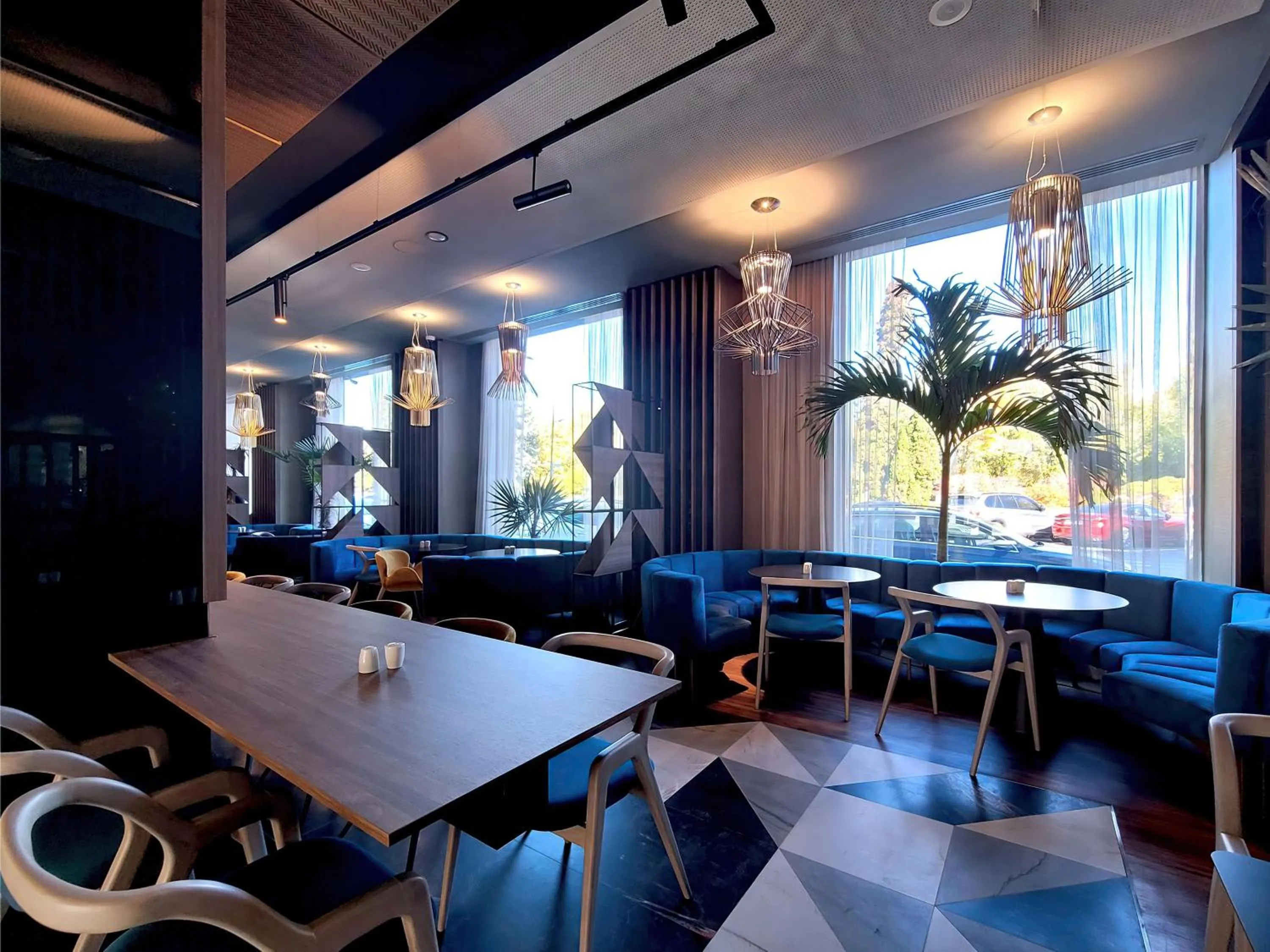 Restaurant/places to eat in Radisson Blu Aurum Hotel, Brasov