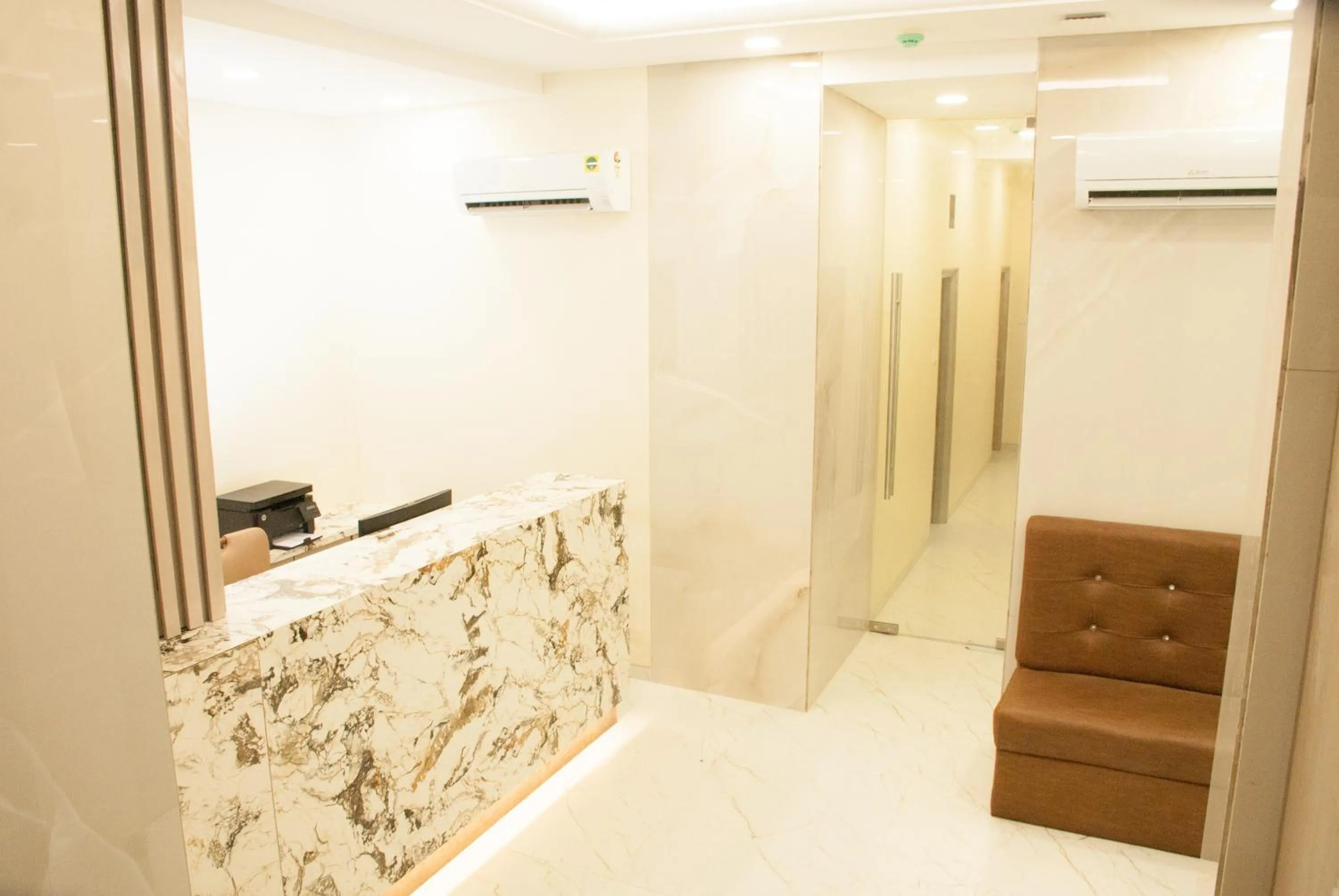 Lobby or reception in City Hotel