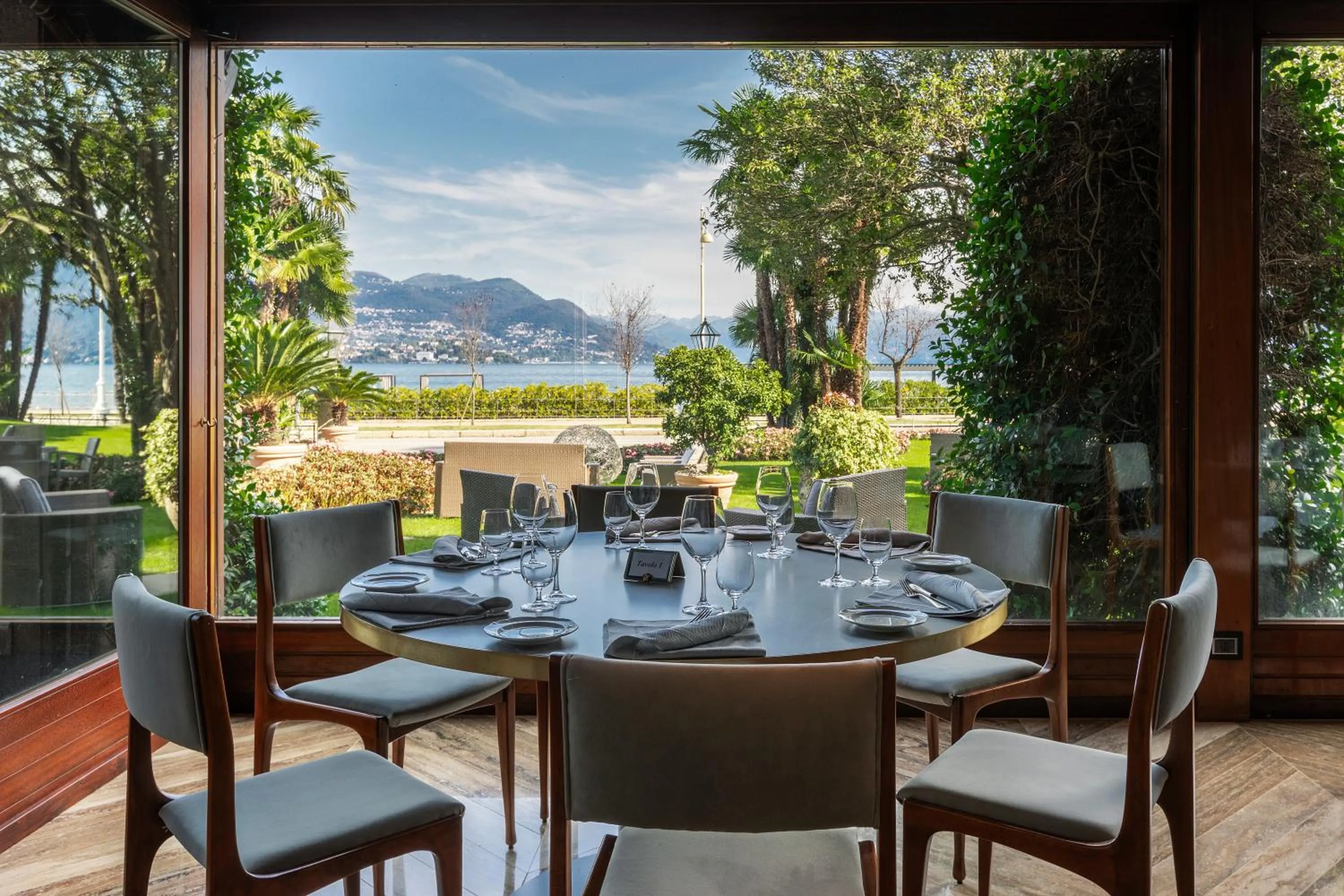 Restaurant/places to eat in Hotel La Palma