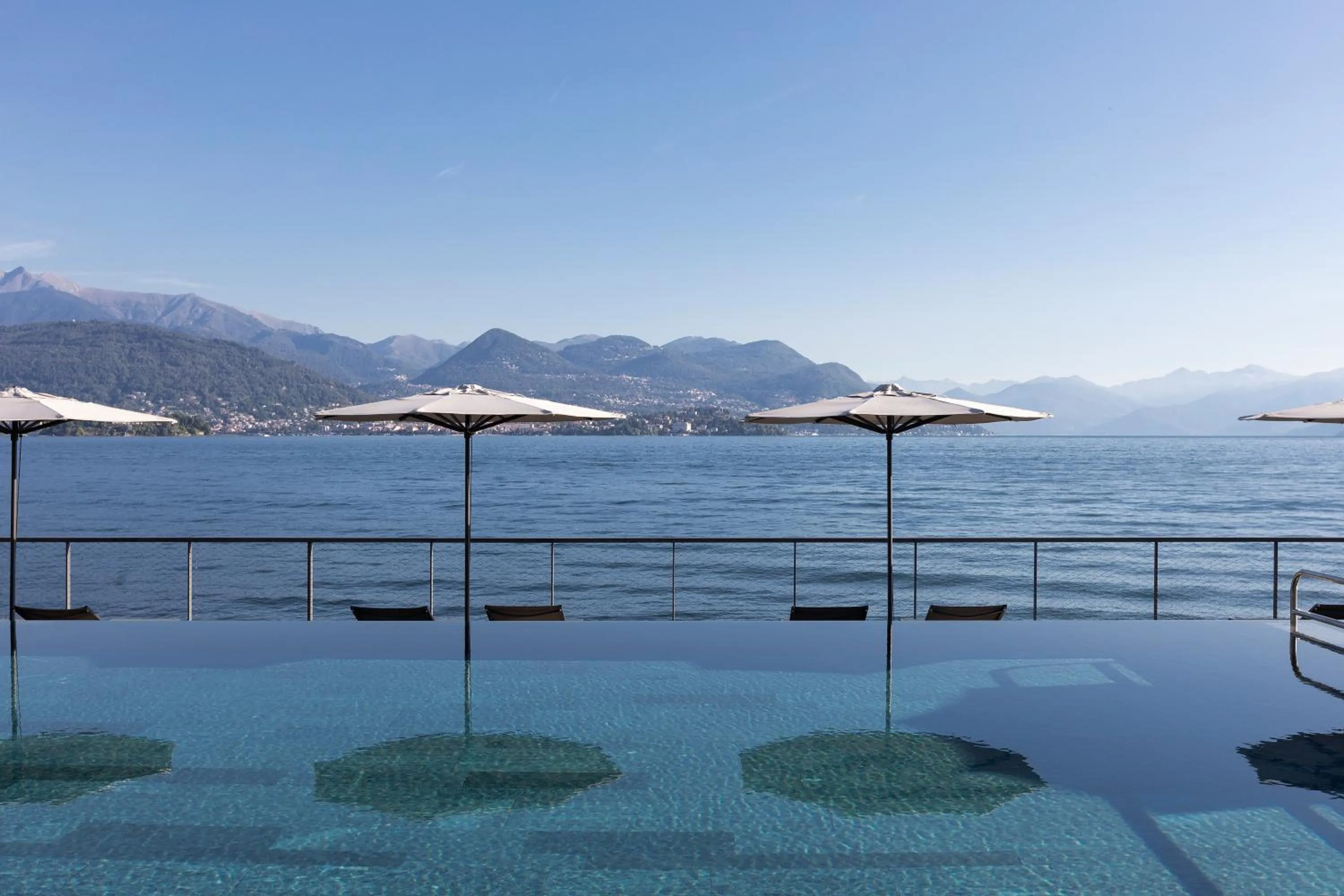 Swimming pool in Hotel La Palma