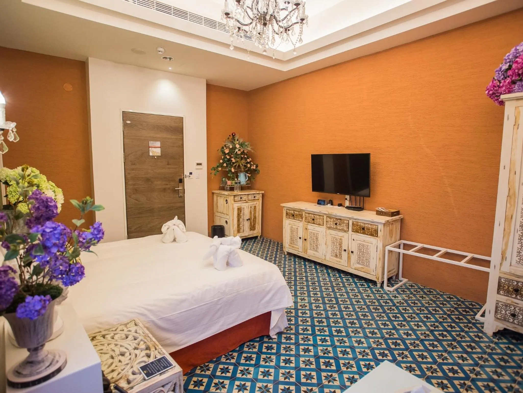 Bed in Anna King Hotel