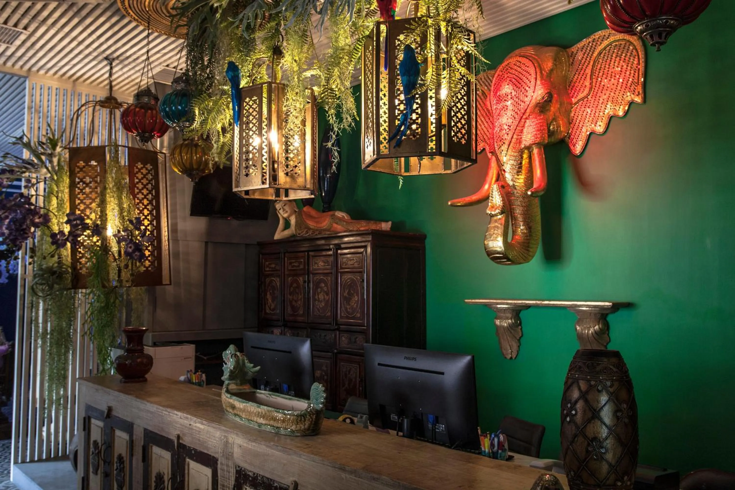 Decorative detail in Anna King Hotel