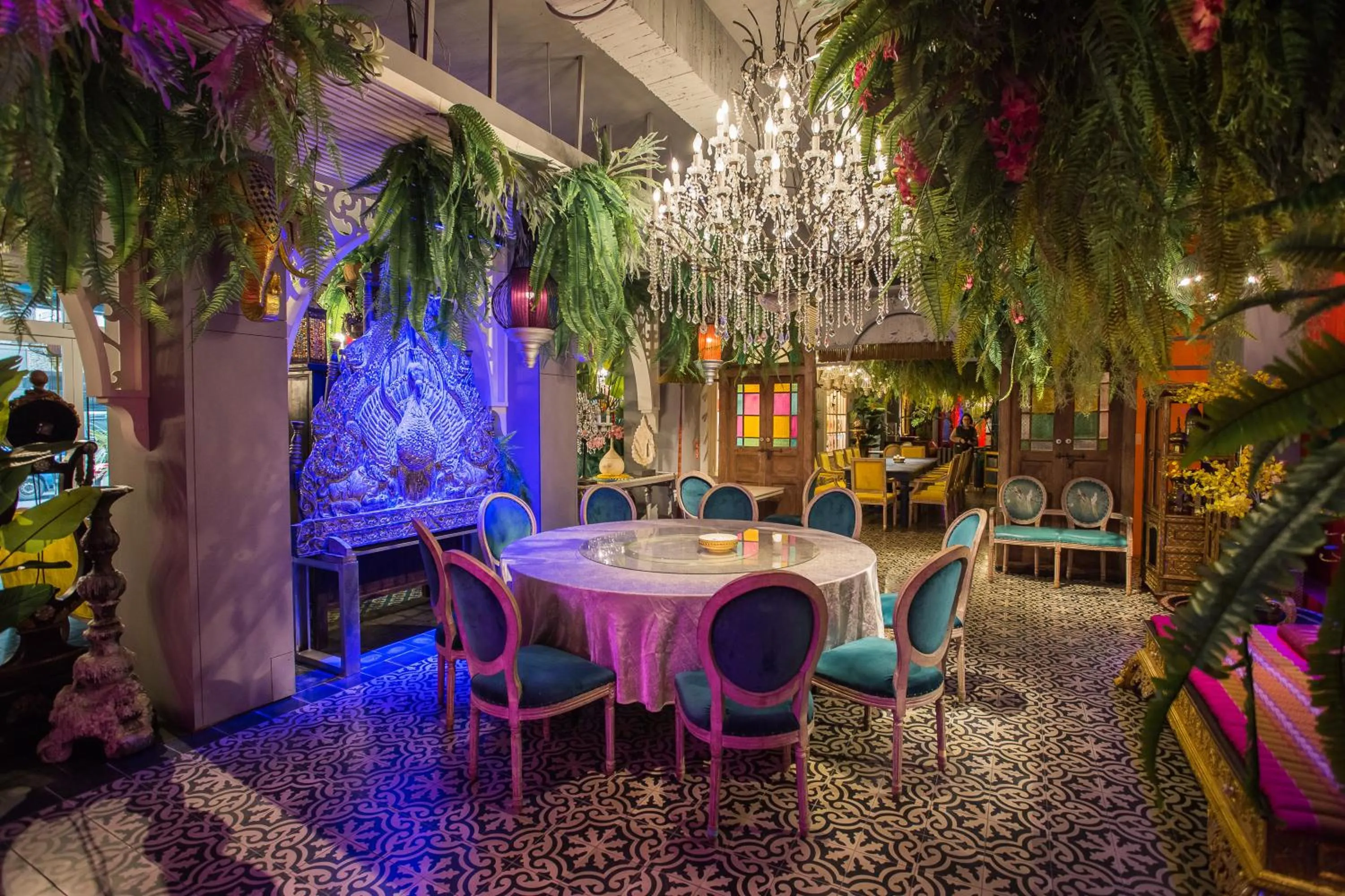 Restaurant/places to eat in Anna King Hotel