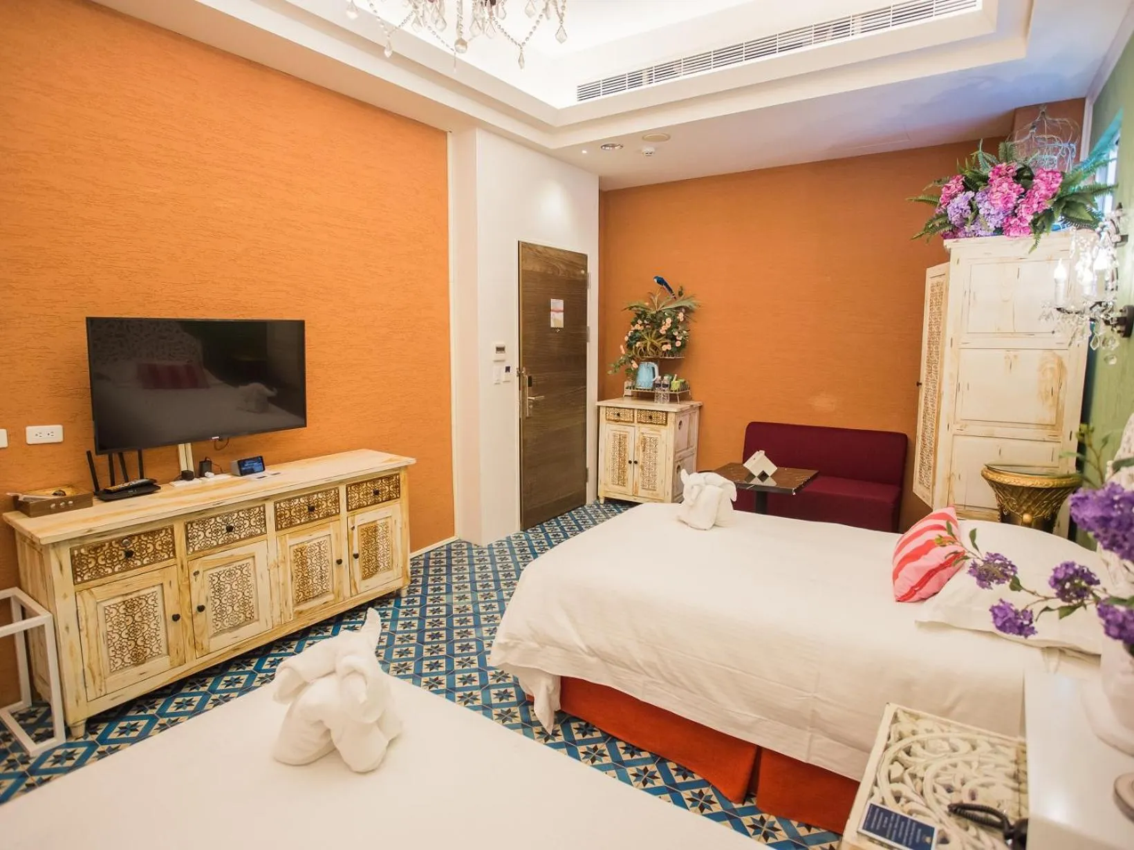 Bed in Anna King Hotel