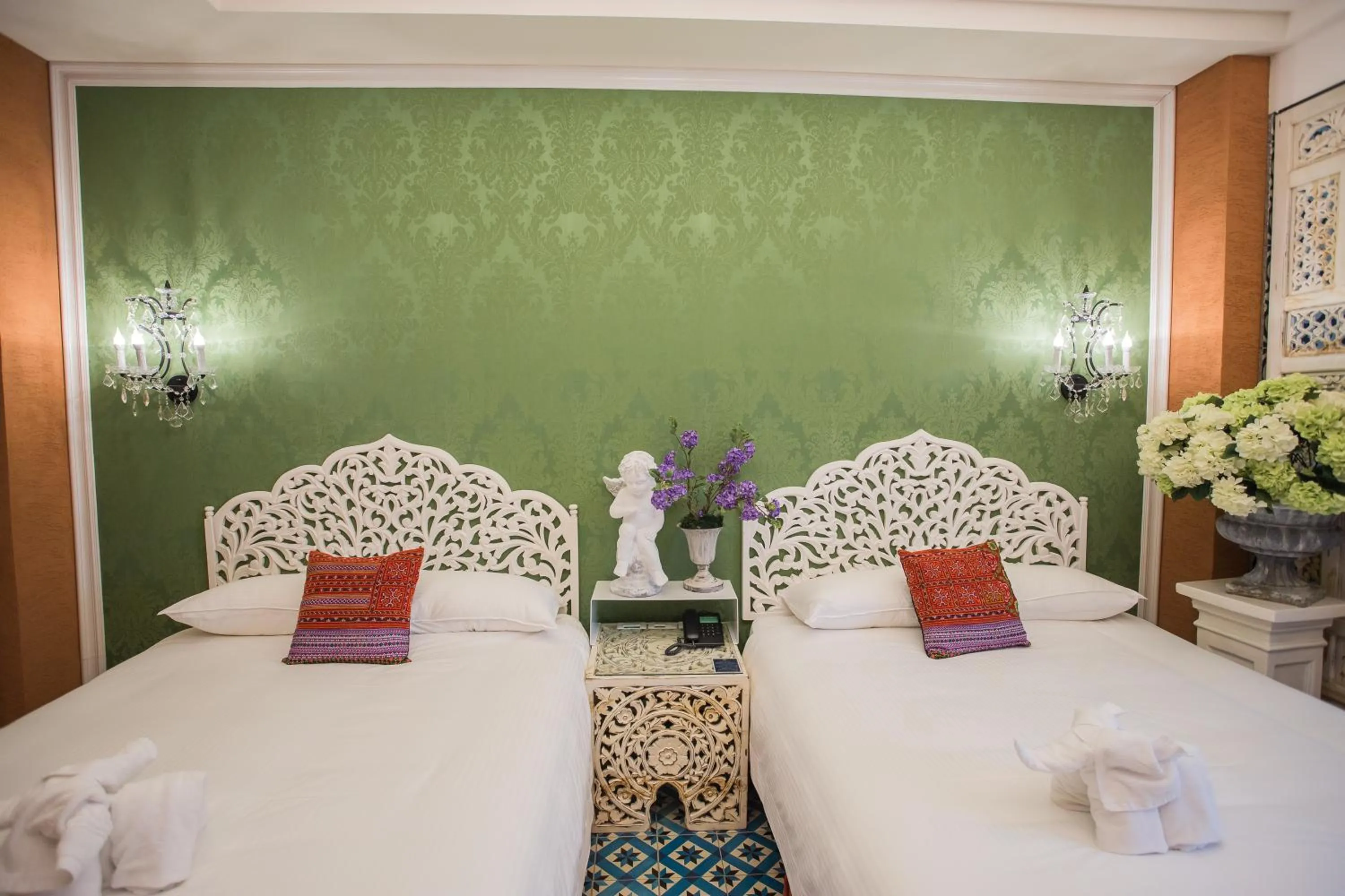 Bed in Anna King Hotel